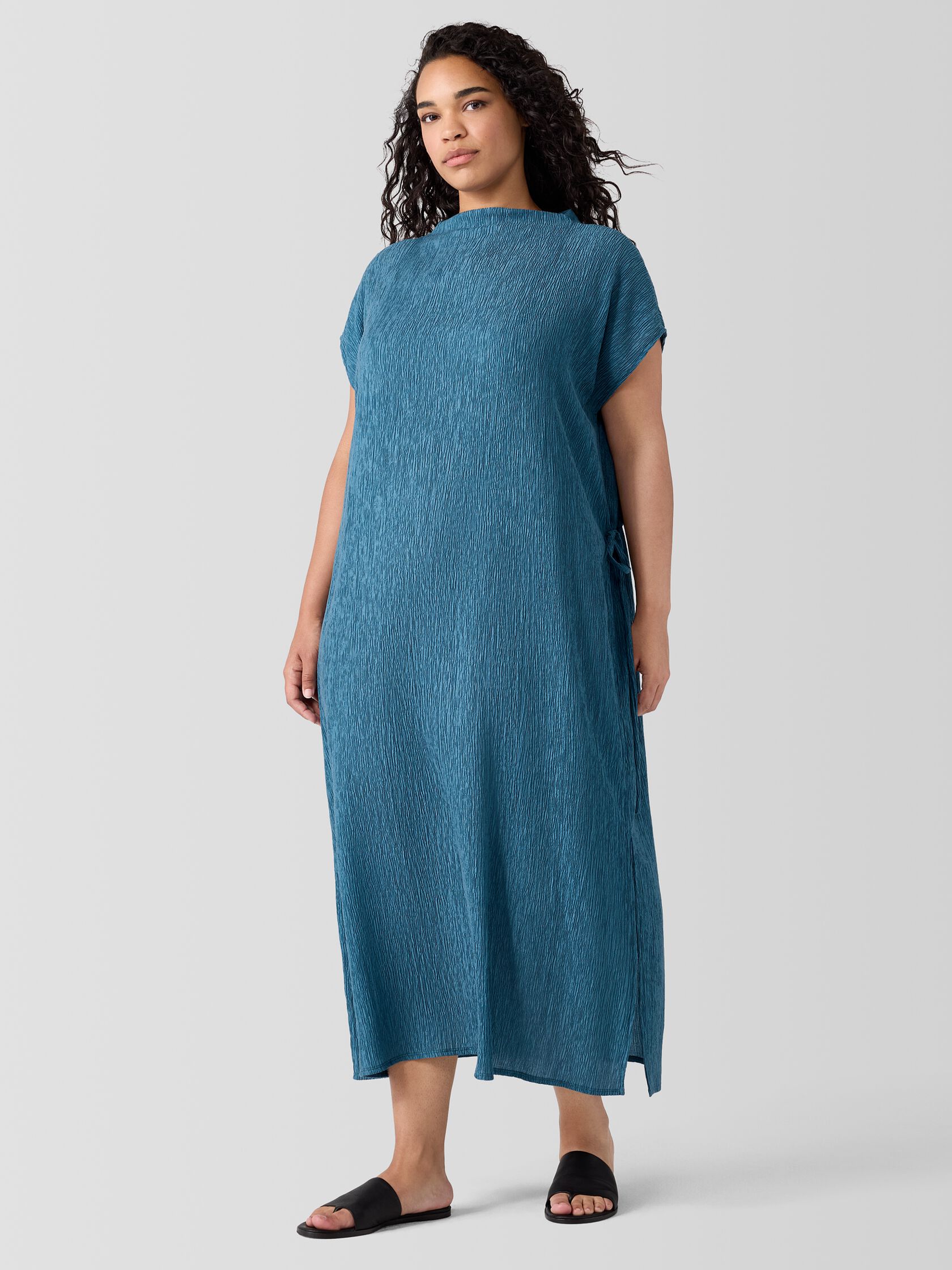 Woven Plissé Funnel Neck Dress