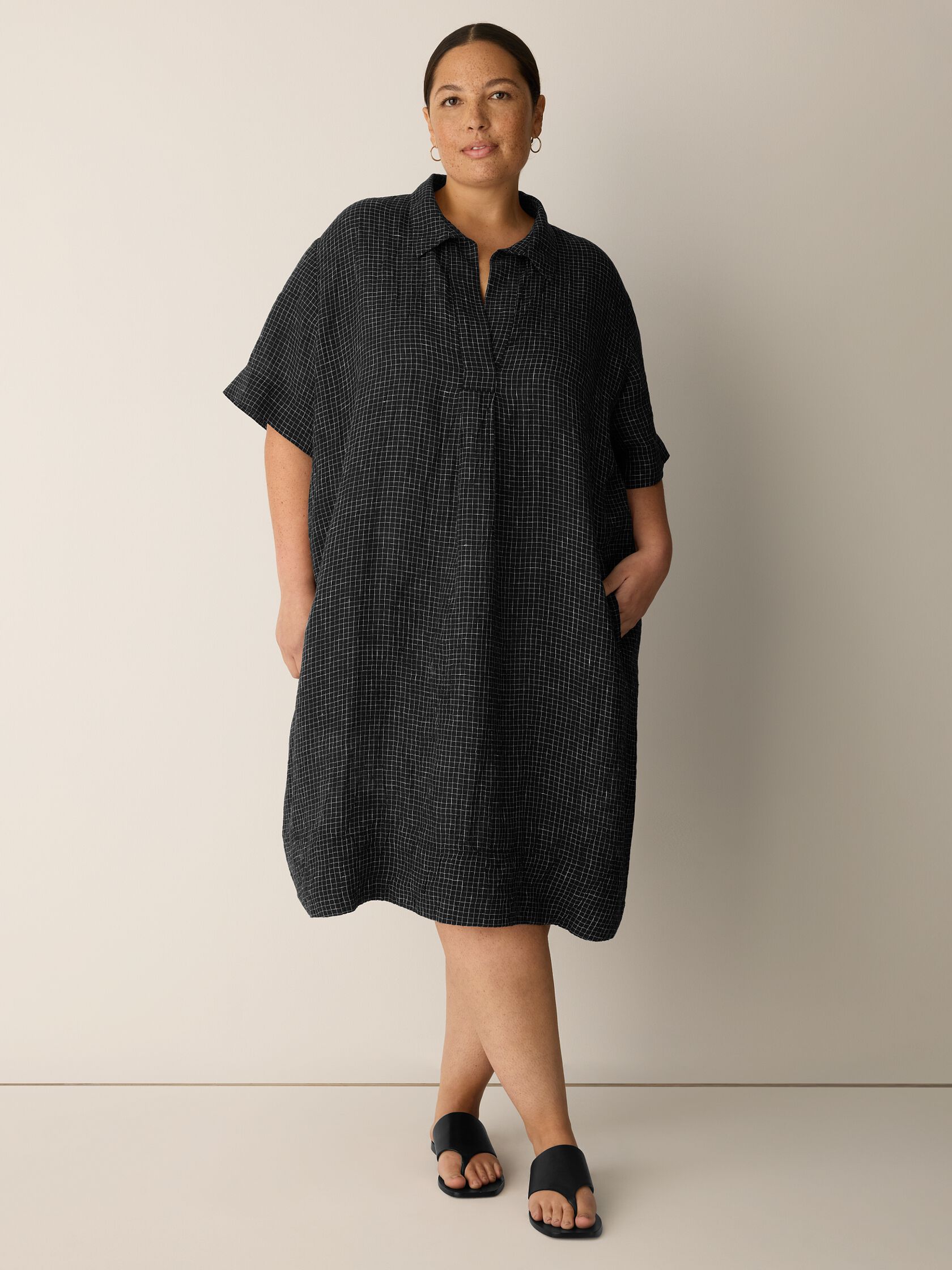 Puckered Organic Linen Grid Classic Collar Dress