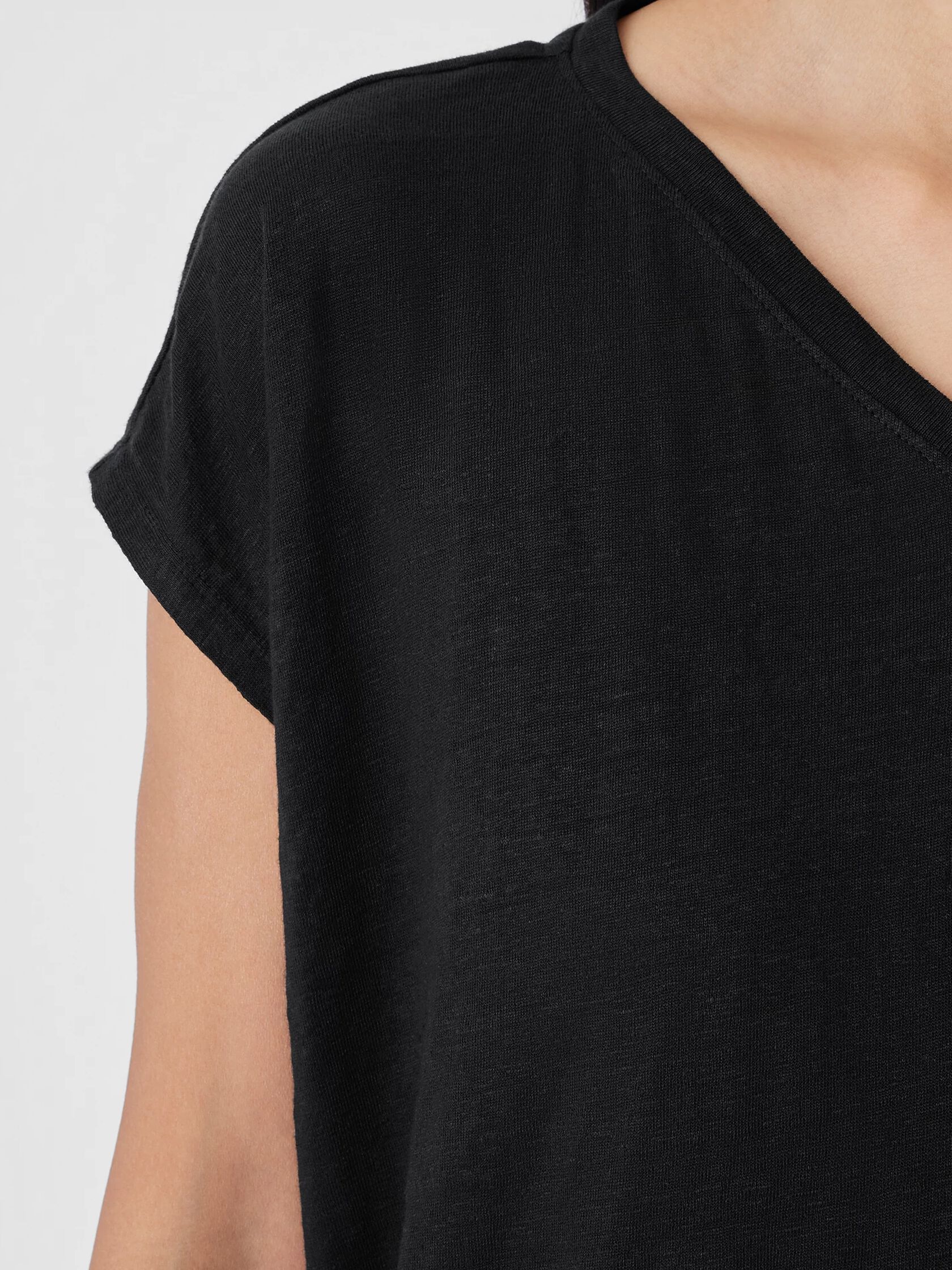 Organic Linen Jersey V-Neck Tee