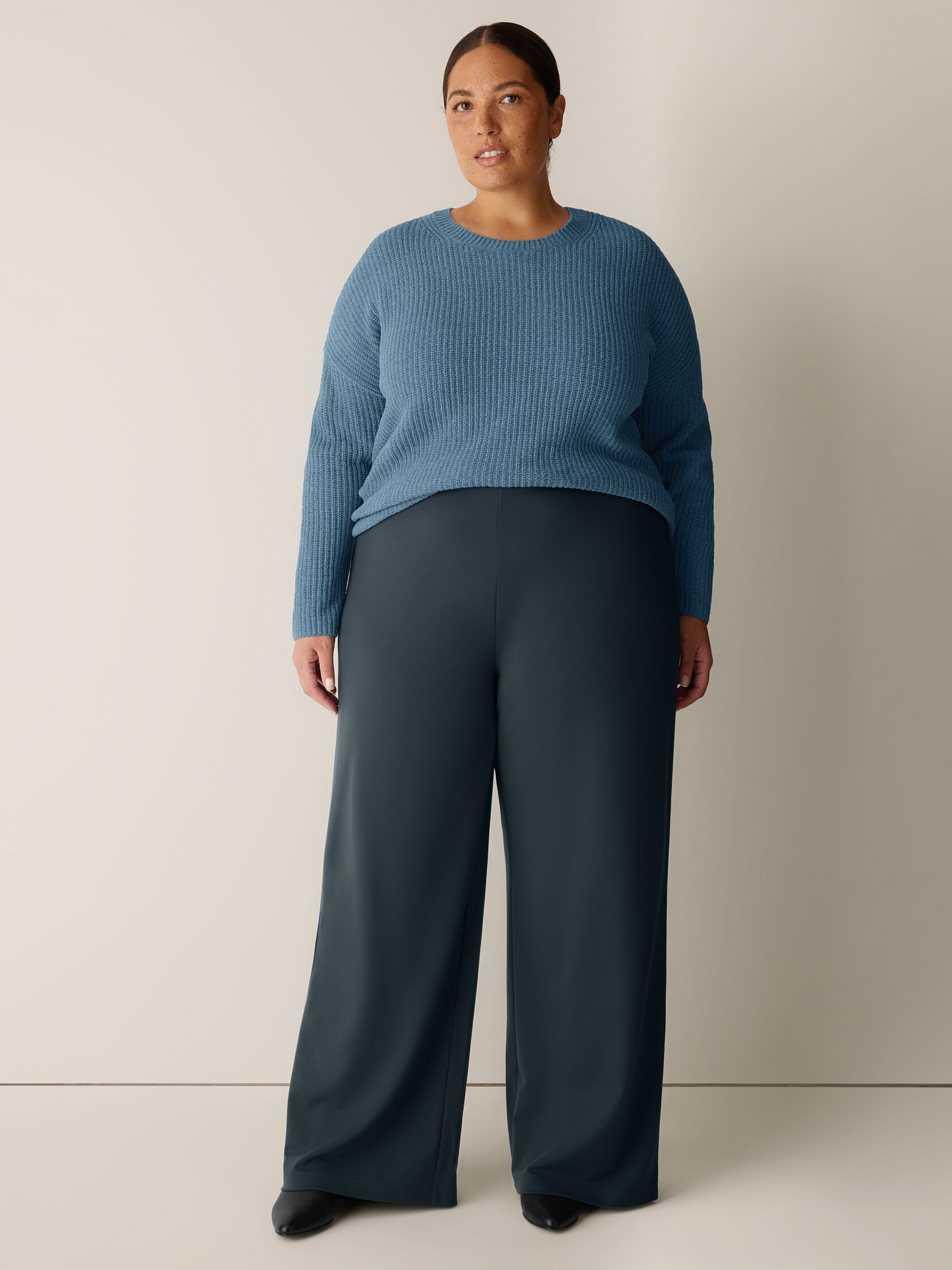 Lightweight Ponte Wide-Leg Pant