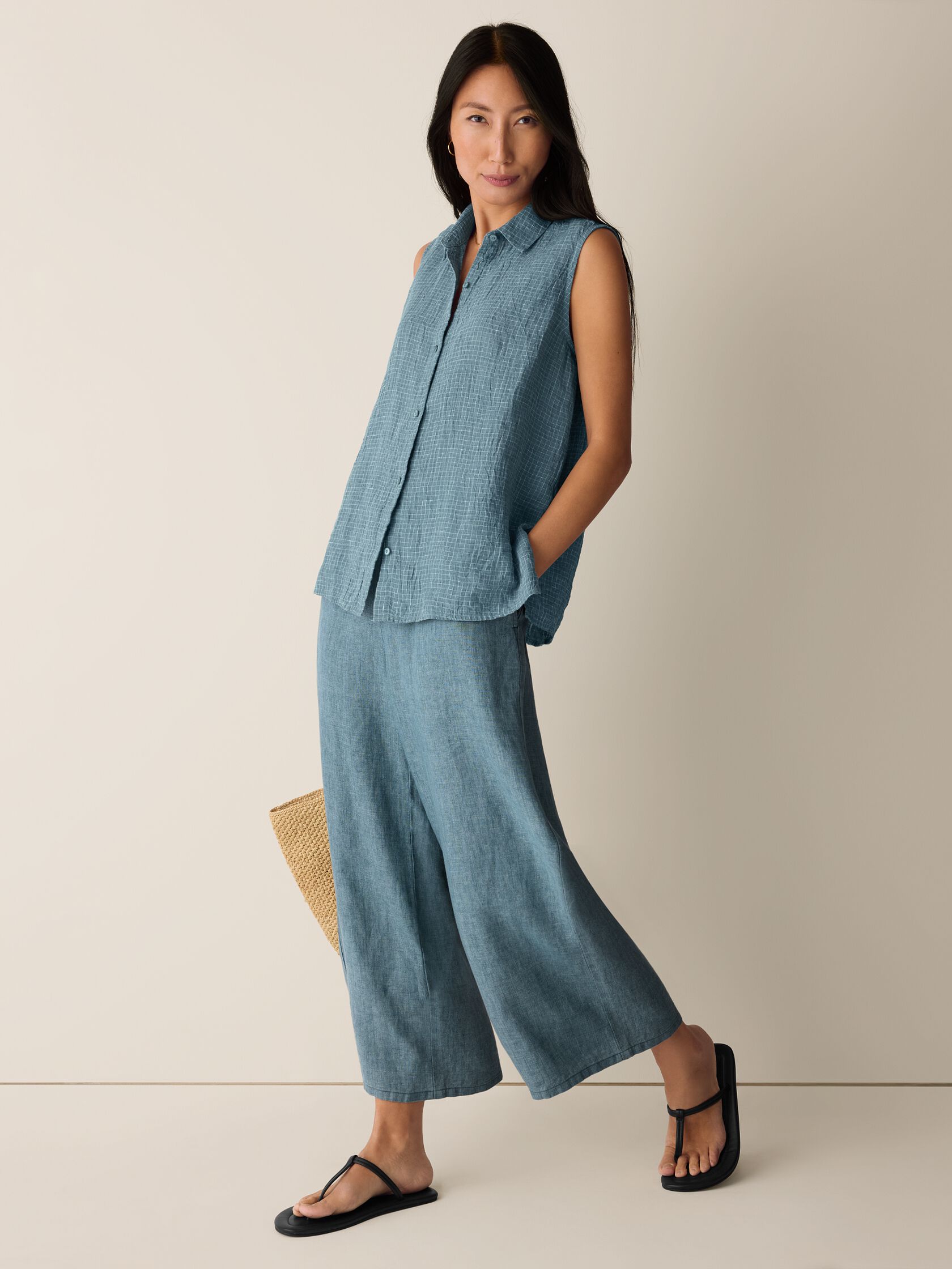 Puckered Organic Linen Grid Sleeveless Shirt