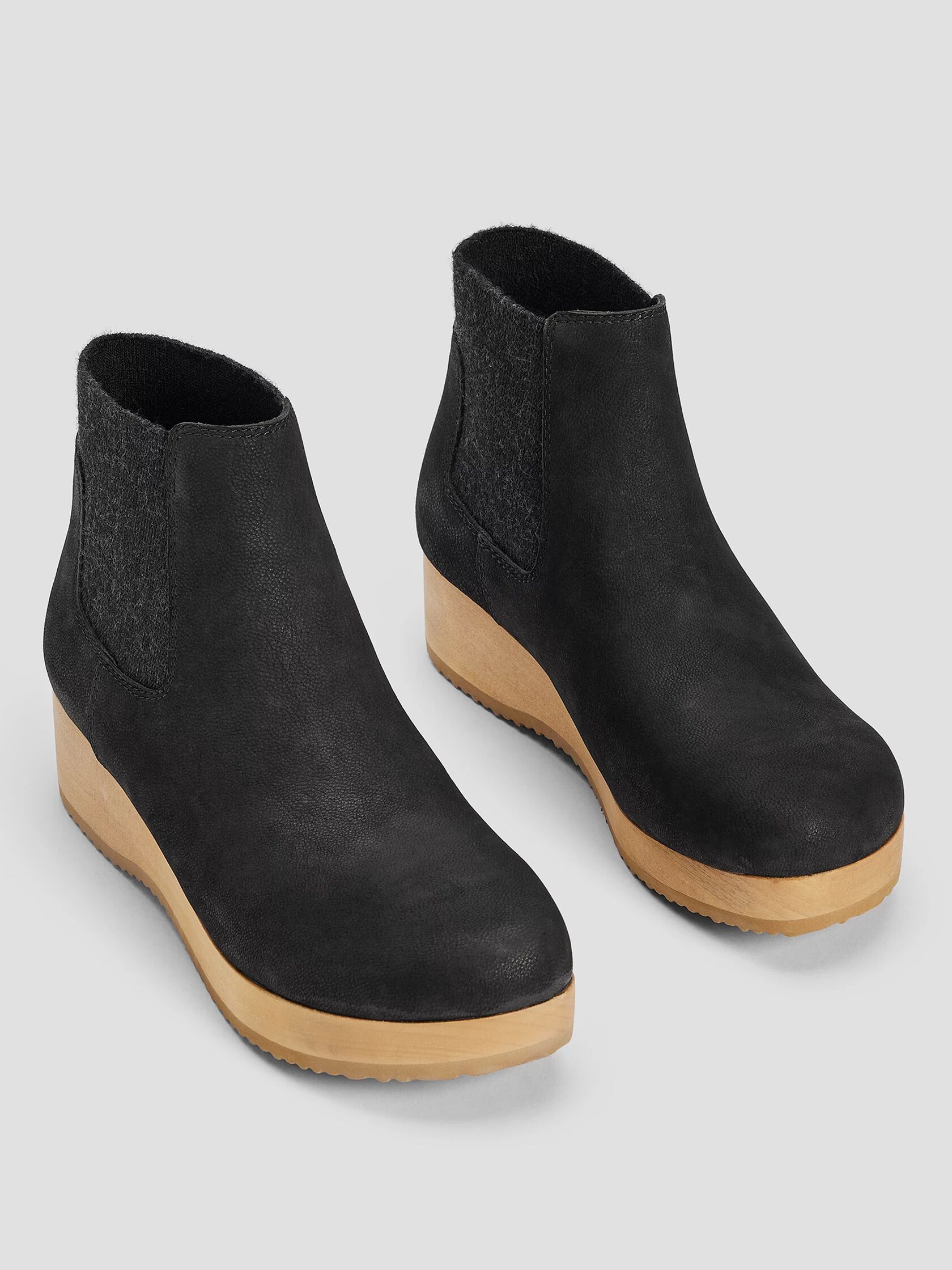 Words Oiled Nubuck Clog Bootie