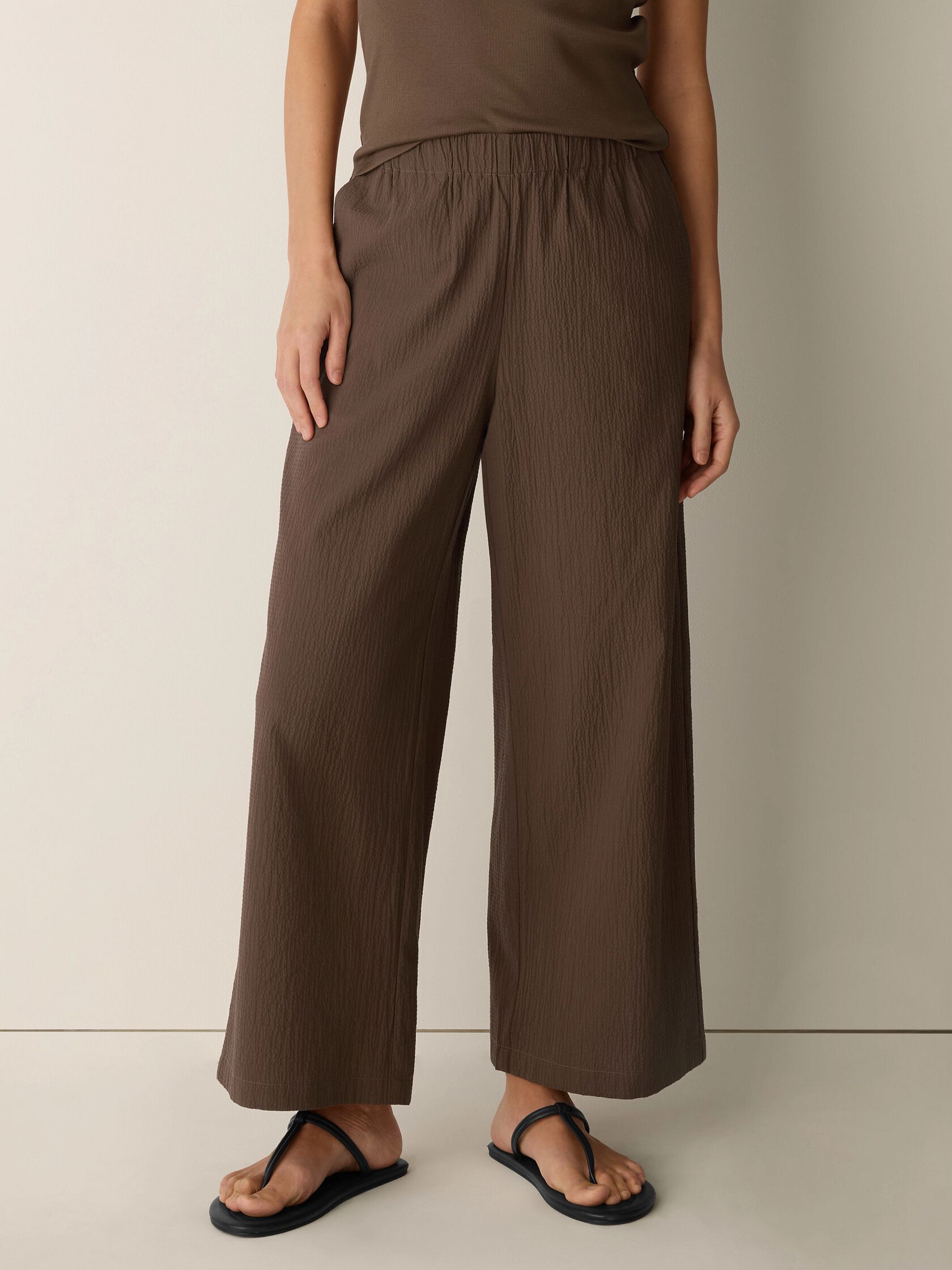 Organic Cotton Pucker Wide-Leg Pant