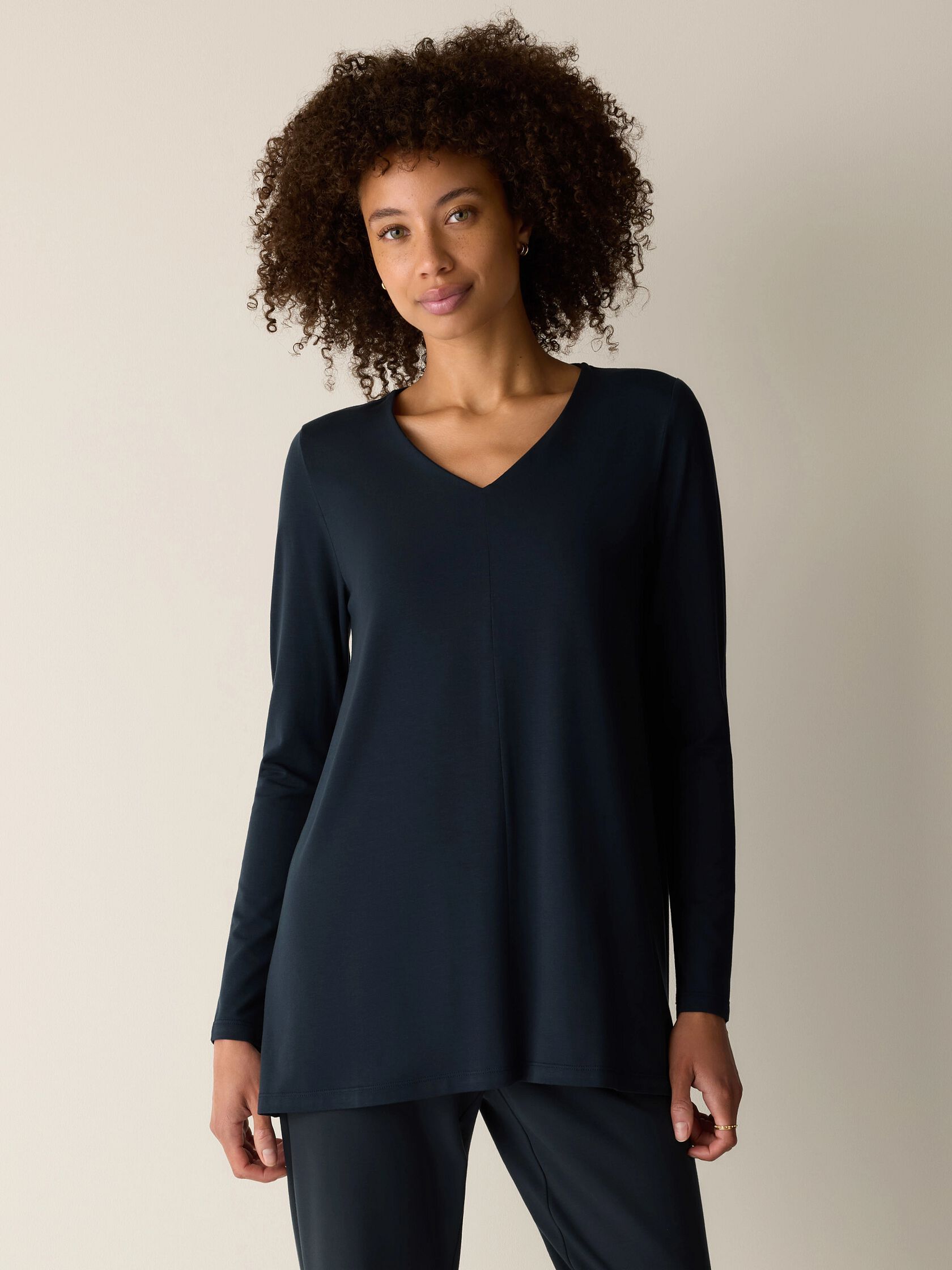 Fine Stretch Jersey Knit V-Neck Long Top