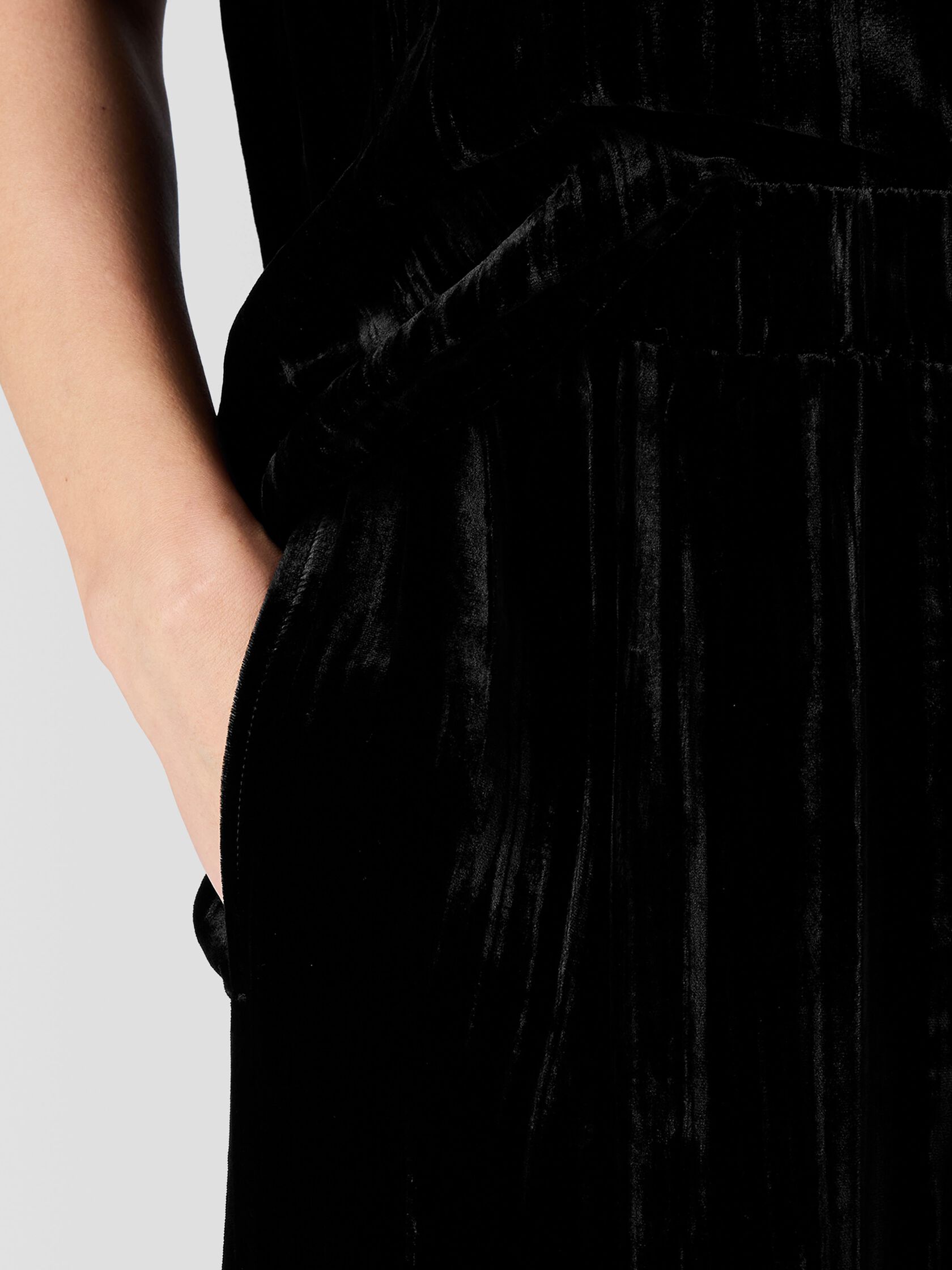 Crushed Velvet Wide-Leg Pant