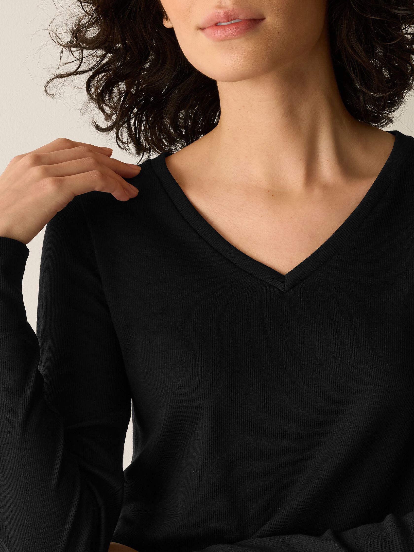 Organic Cotton Stretch Rib V-Neck Top