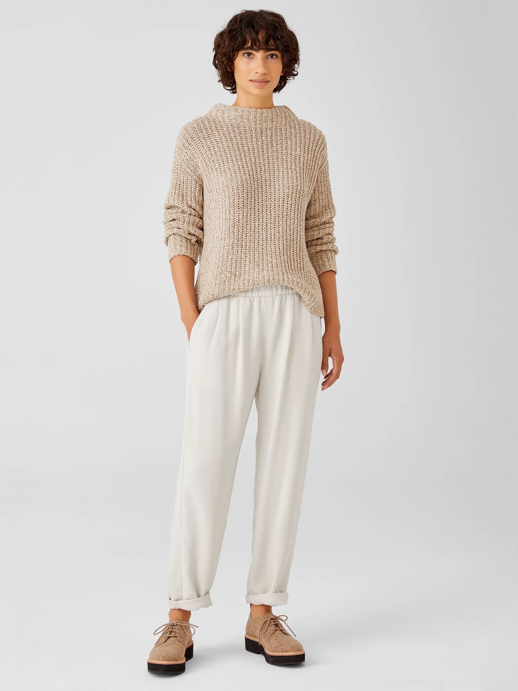 Soft Twill Pleated Tapered Pant