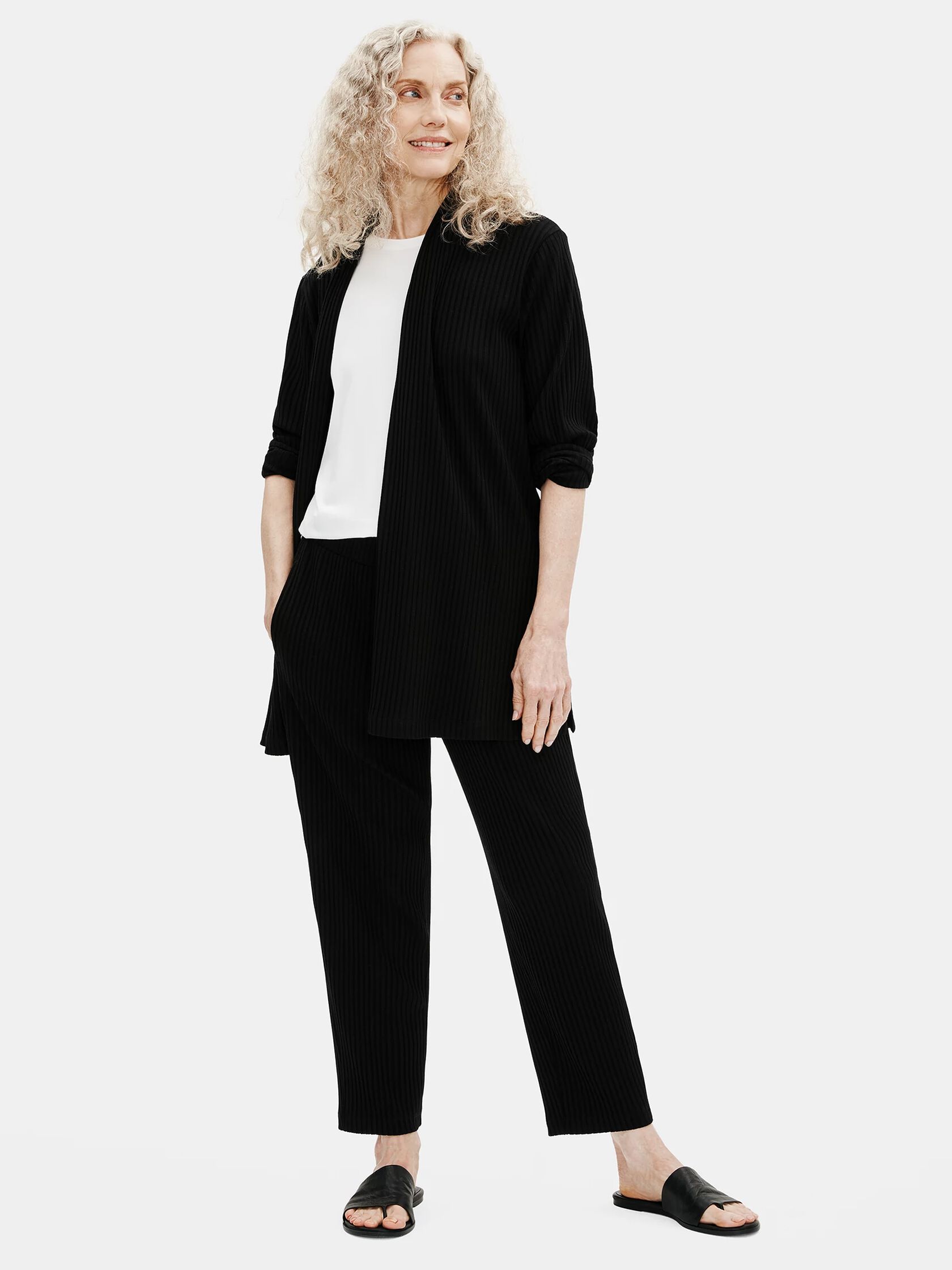 Textured Stretch Rib Tapered Ankle Pant