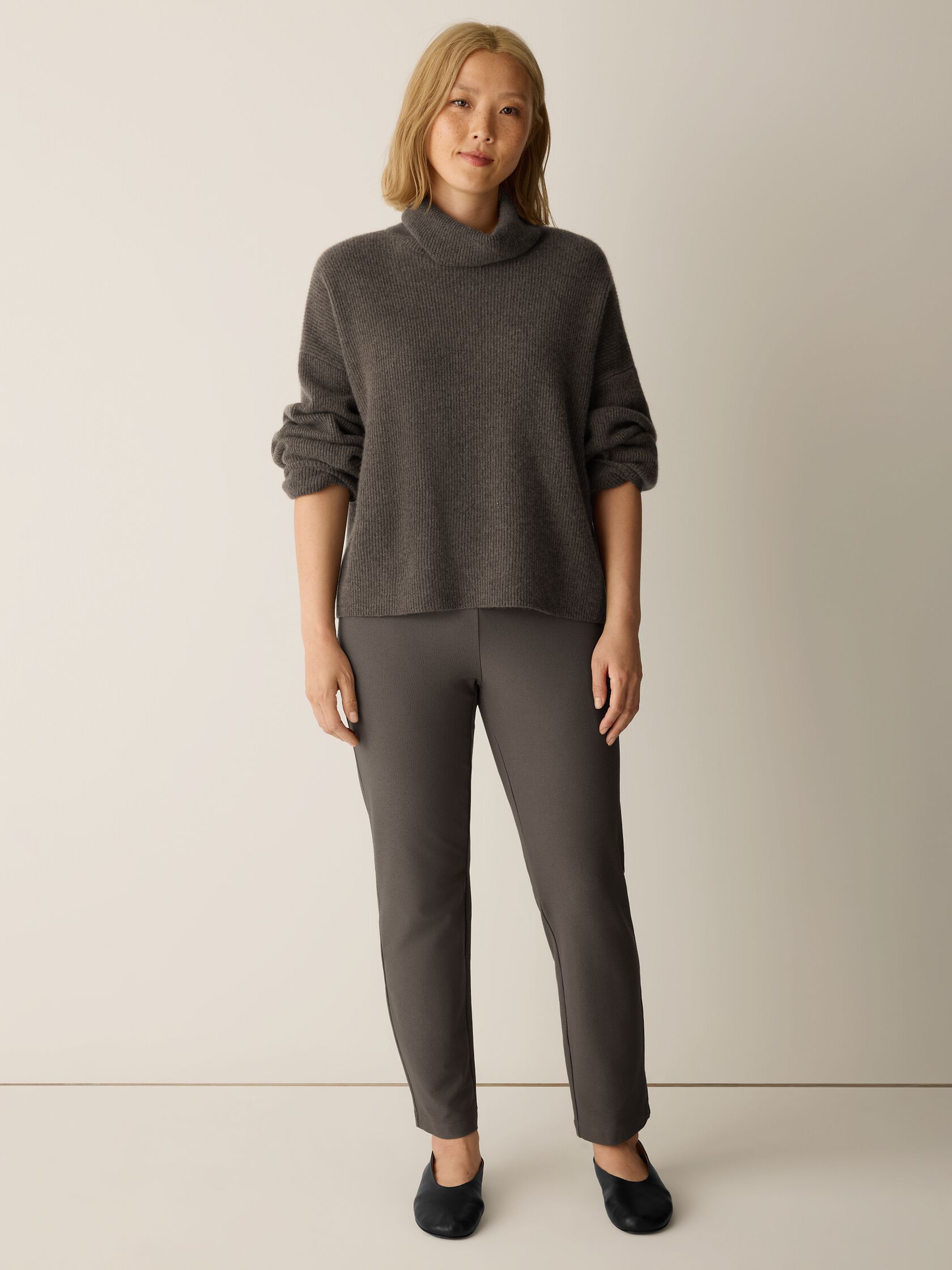 Washable Stretch Crepe Slim Pant