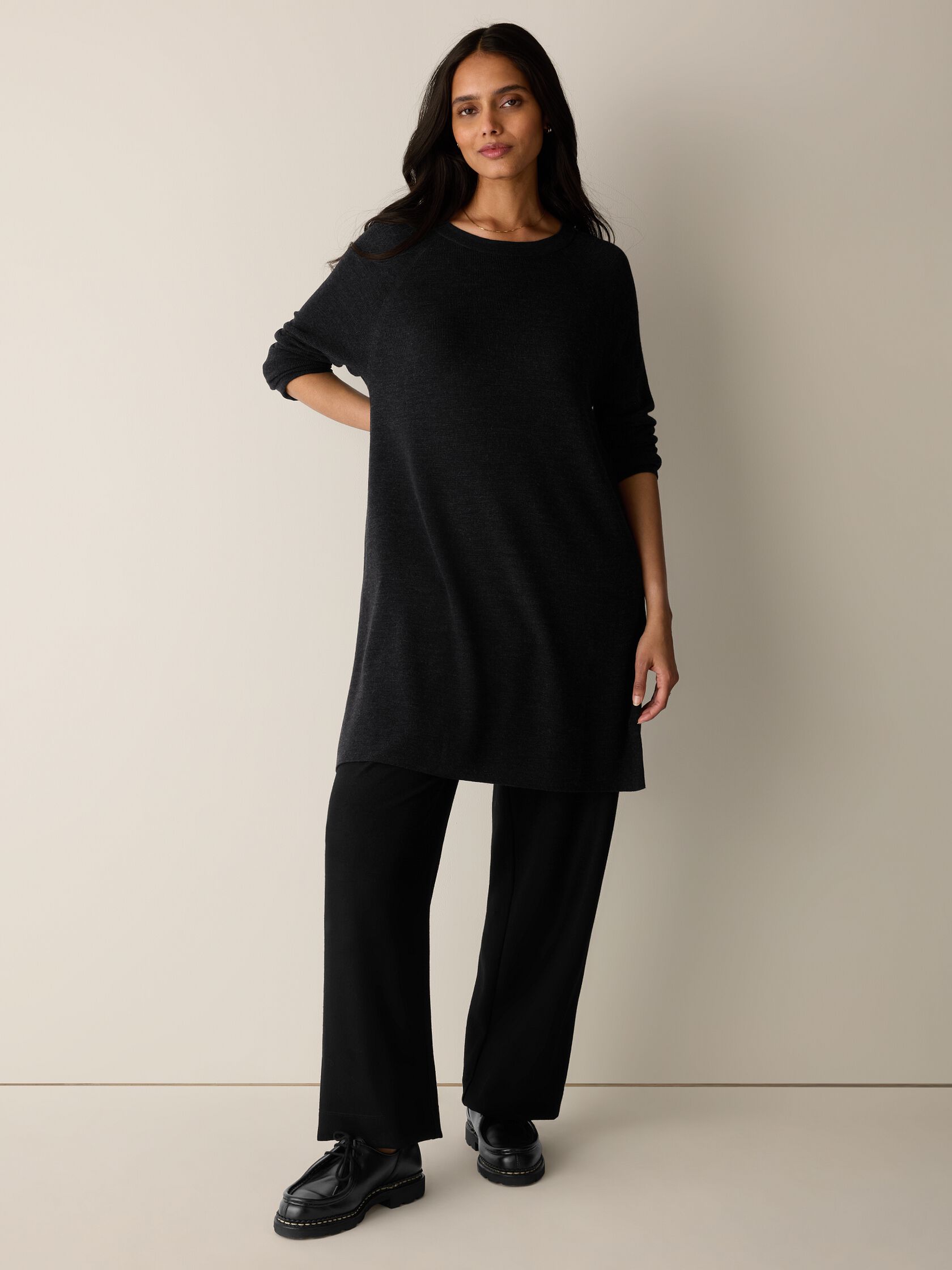 Superfine Merino Crew Neck Long Top in Regenerative Wool