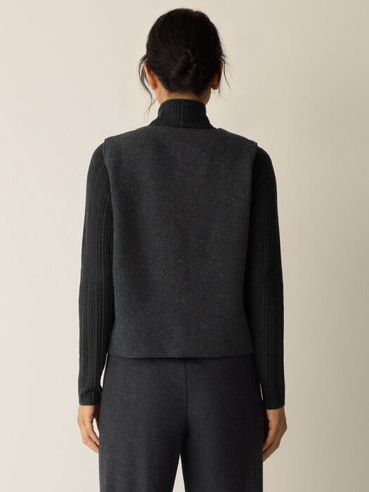 Lightweight Boiled Wool Vest in Regenerative Wool