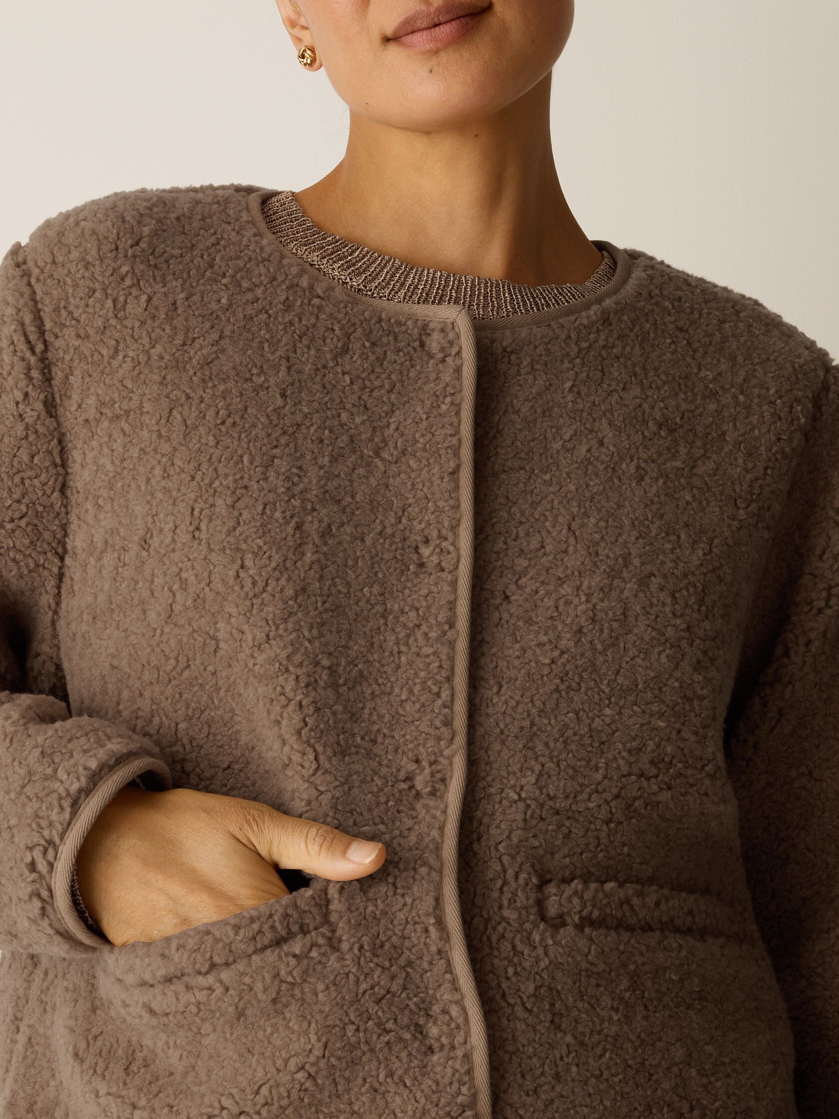 Wool Fluff Round Neck Jacket