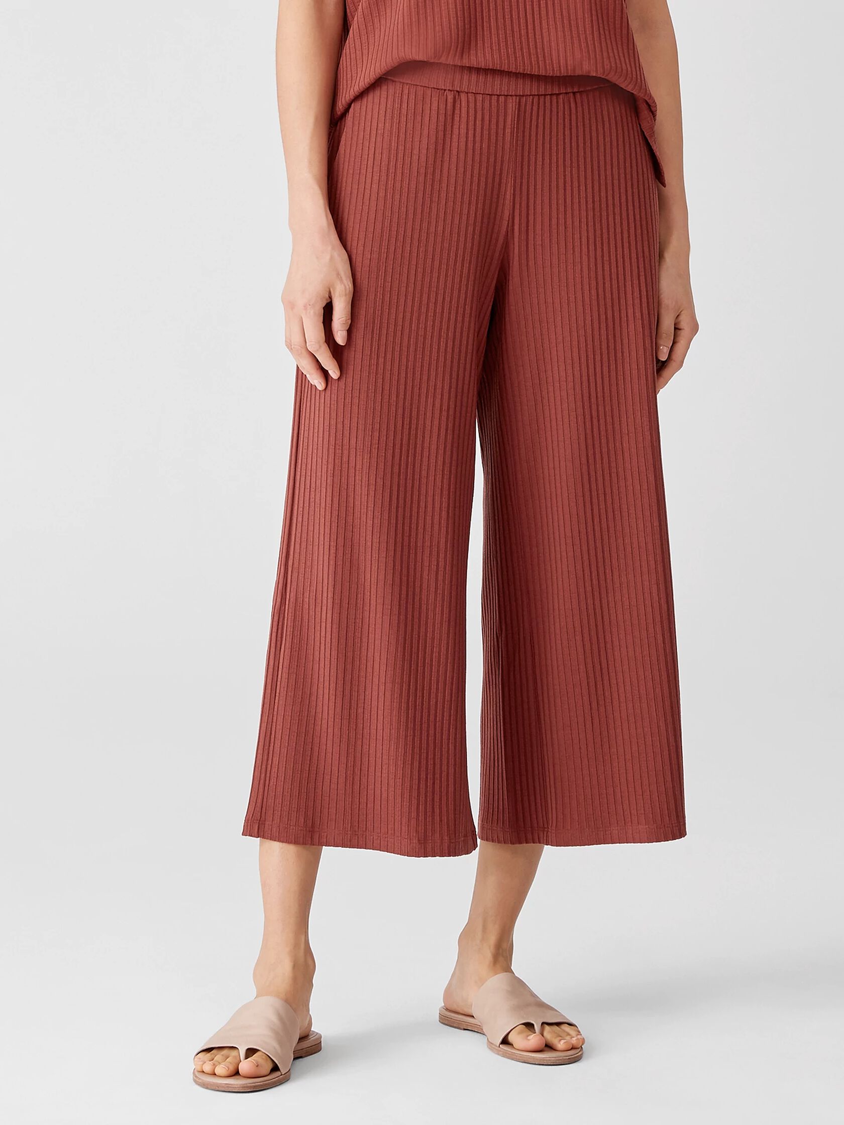 Textured Stretch Rib Wide-Leg Pant