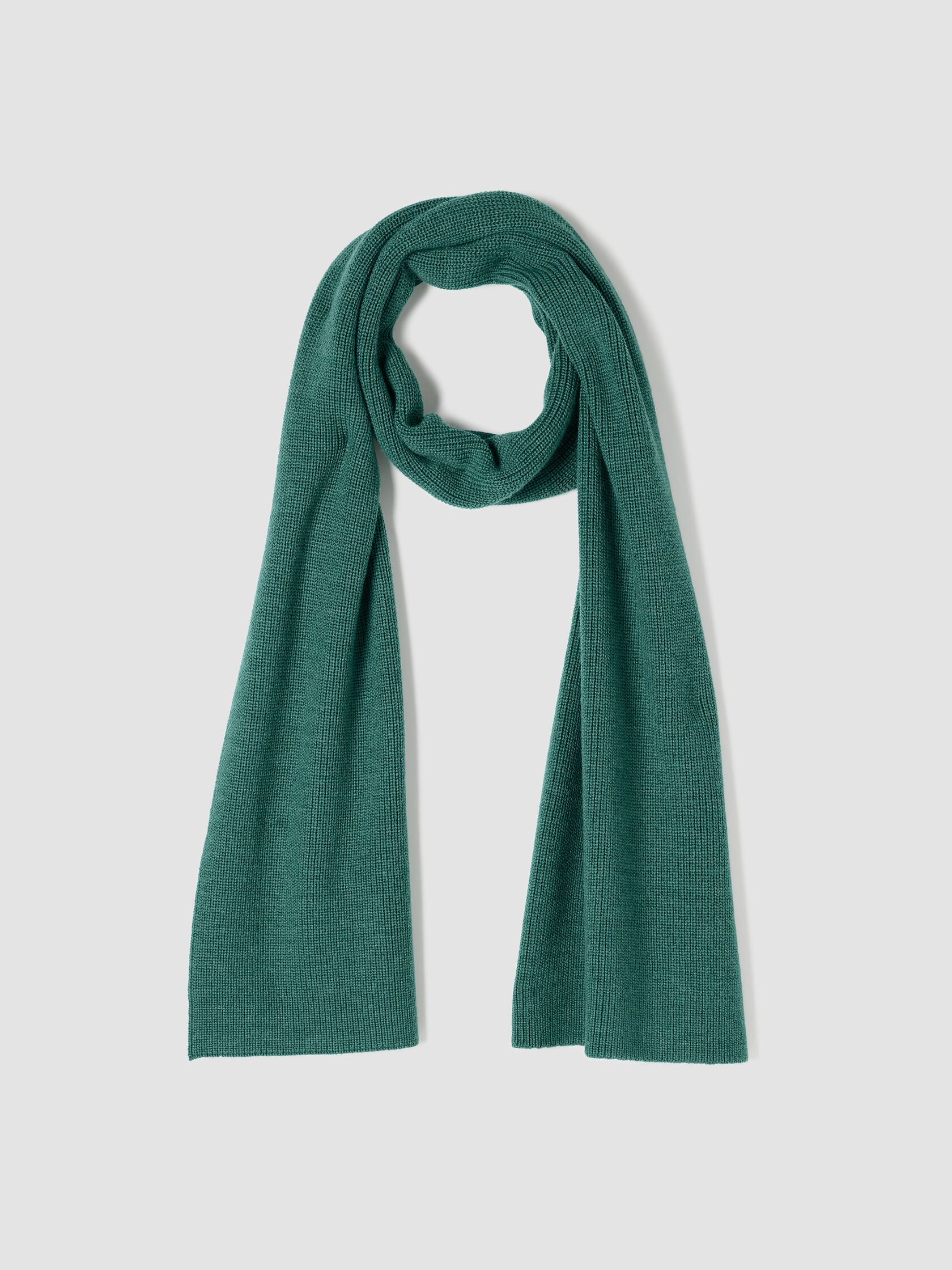 Merino Scarf in Regenerative Wool