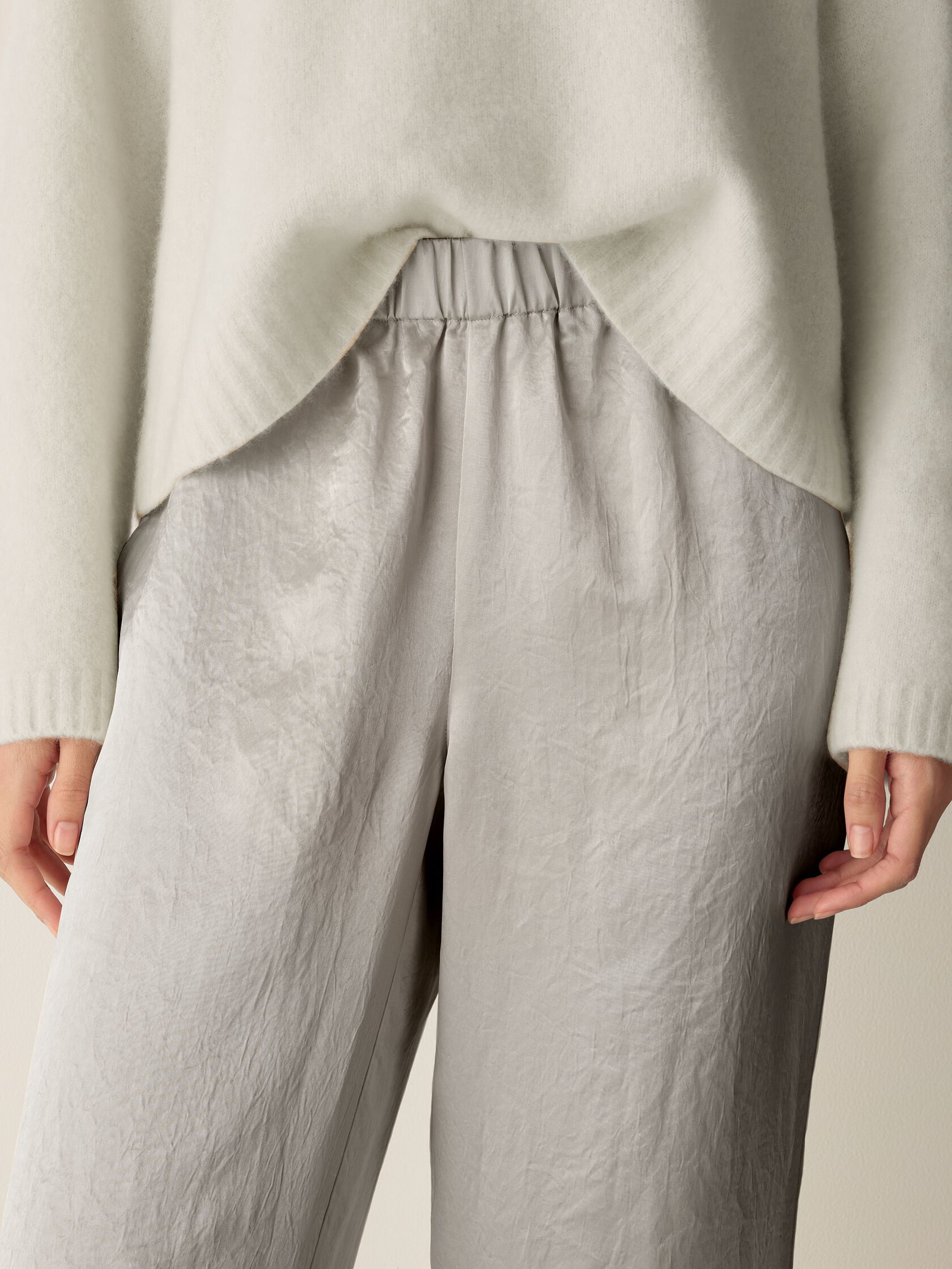 Textured Satin Straight Pant