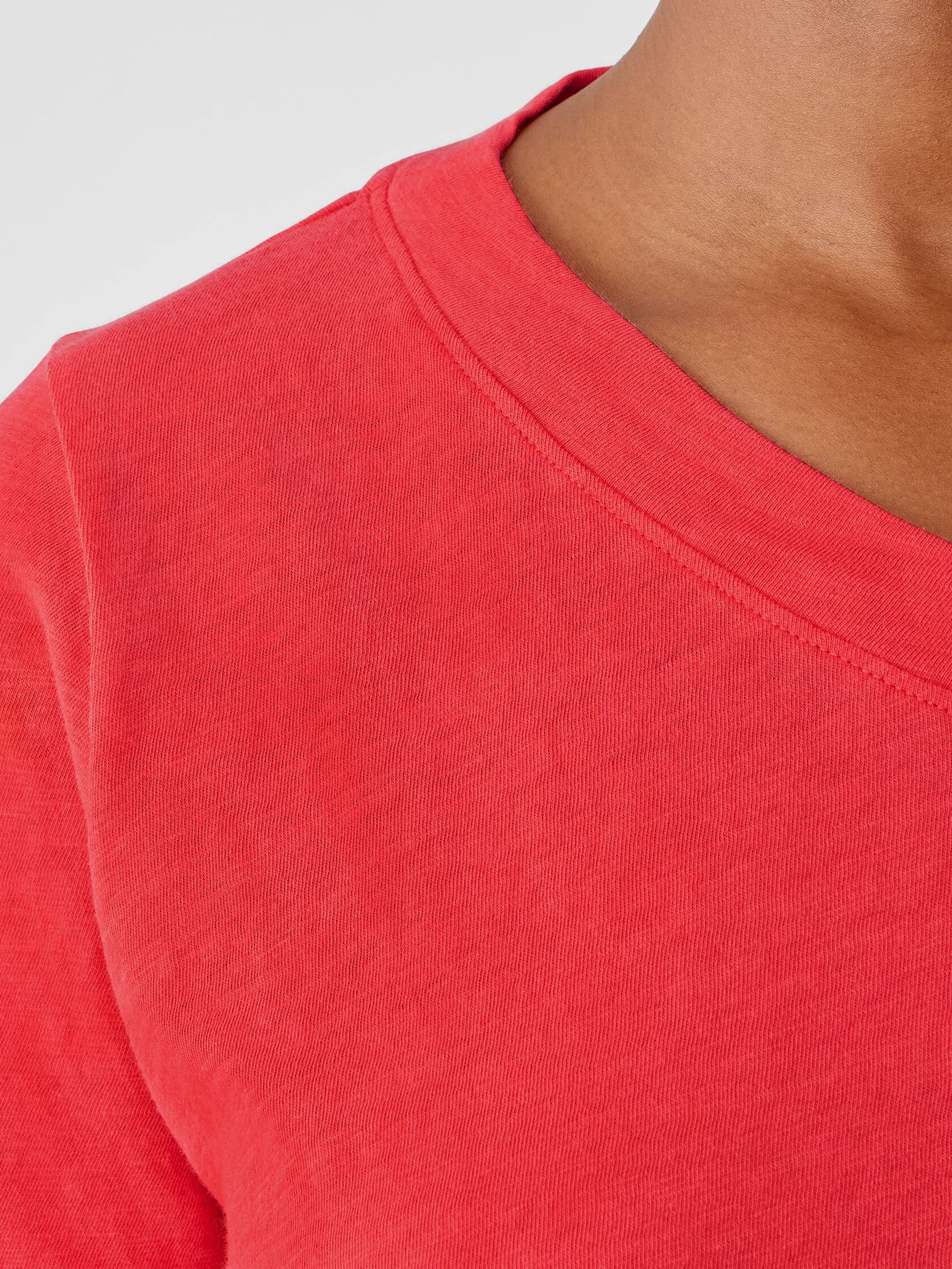 Organic Cotton Slub V-Neck Tee