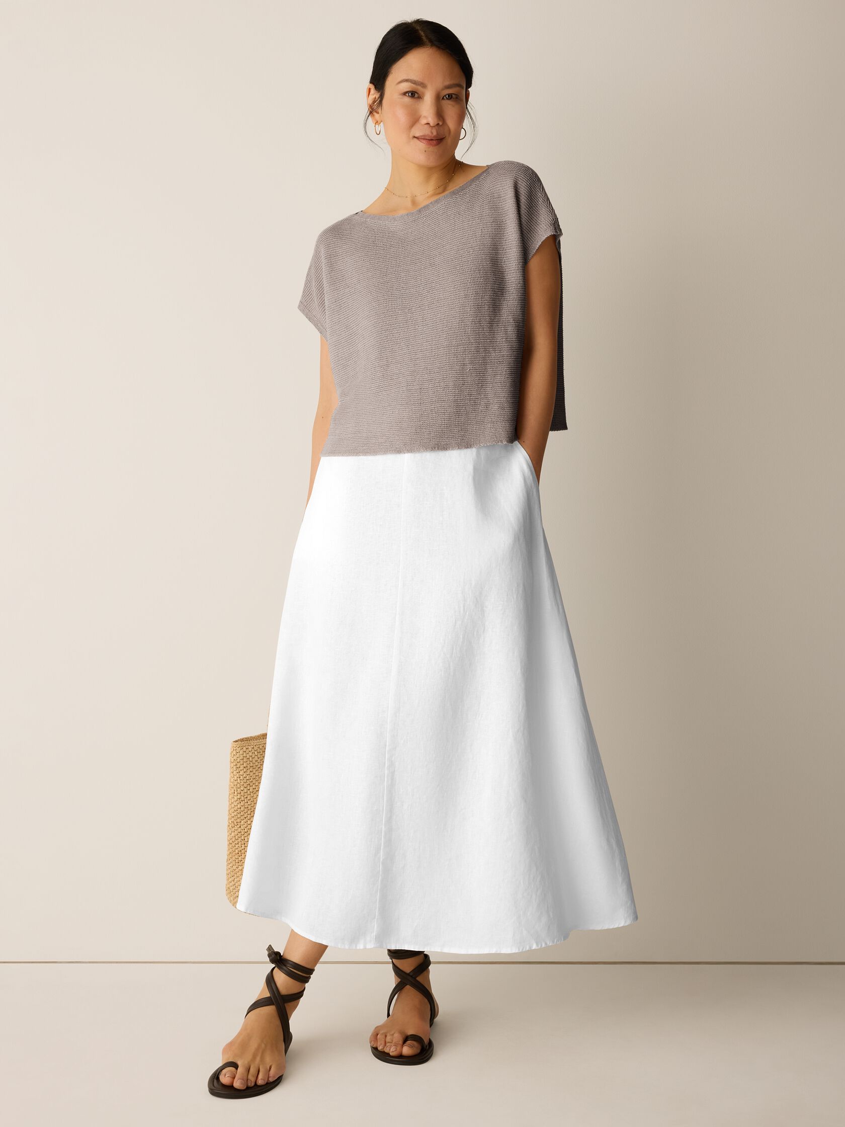 Organic Linen D&eacute;lav&eacute; Square Top