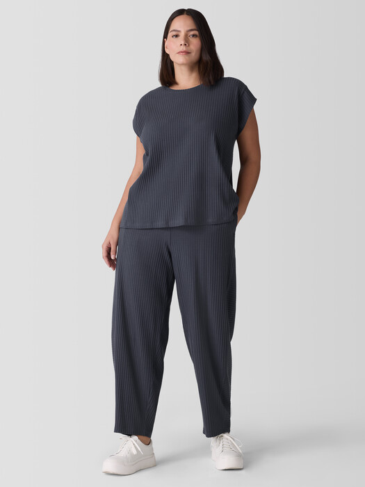 Textured Stretch Rib Round Neck Top