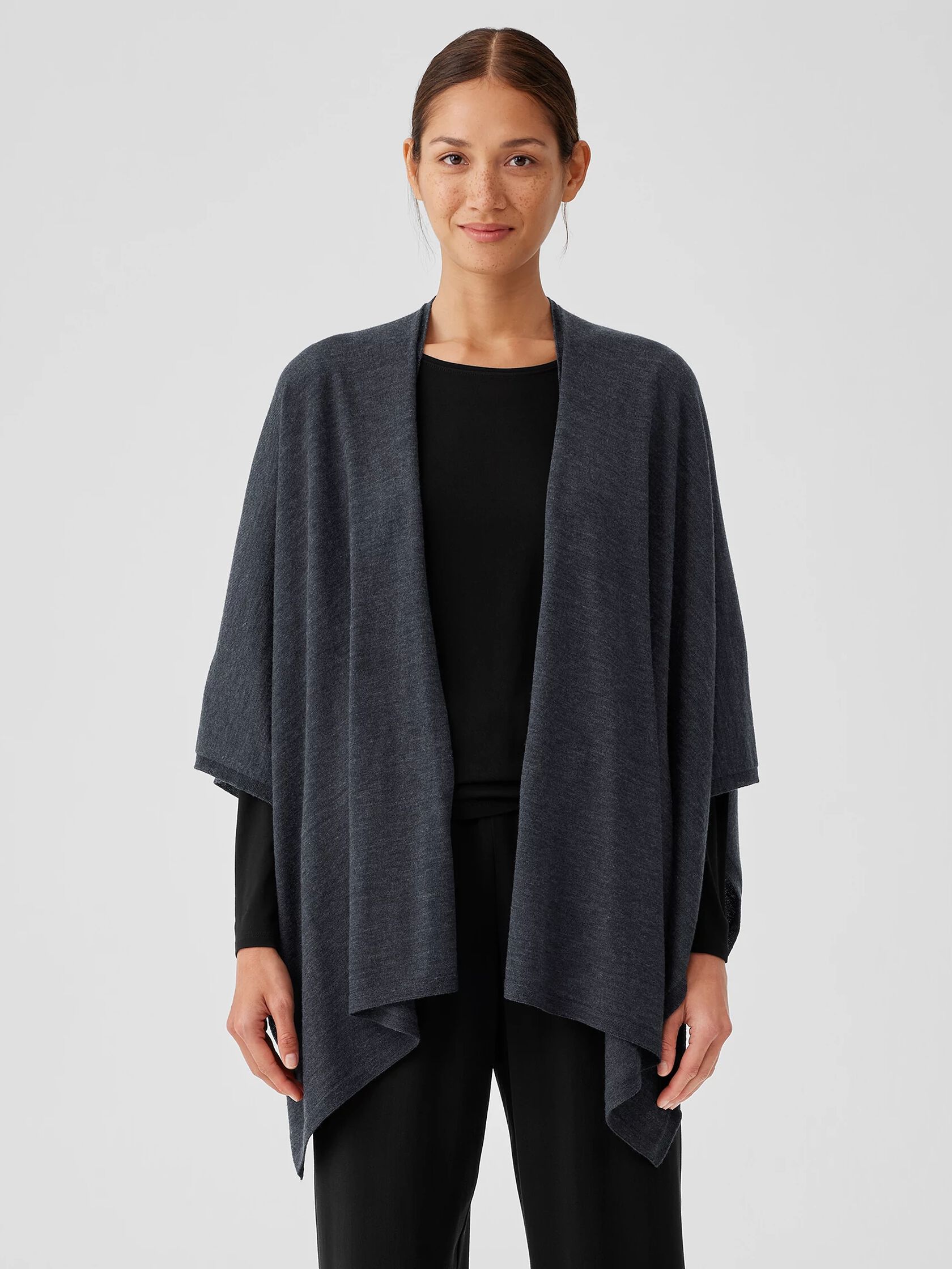 Fine Merino Jersey Poncho in Regenerative Wool