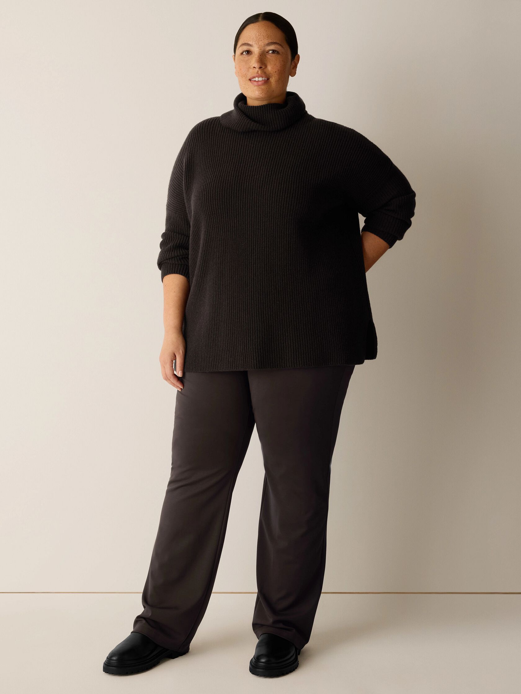 Recycled Wool Cashmere Turtleneck Top