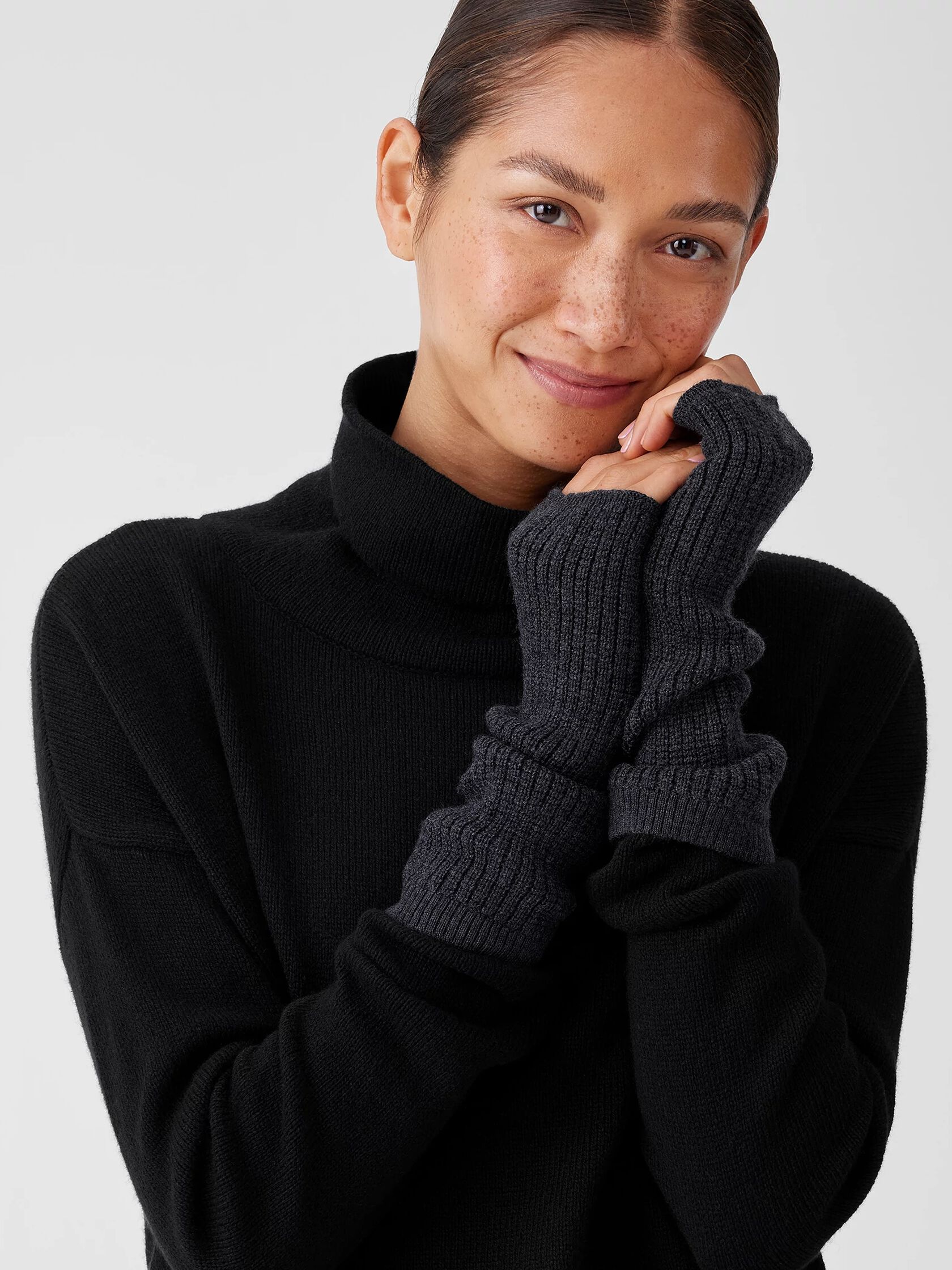 Merino Thermal Rib Glovelettes in Regenerative Wool
