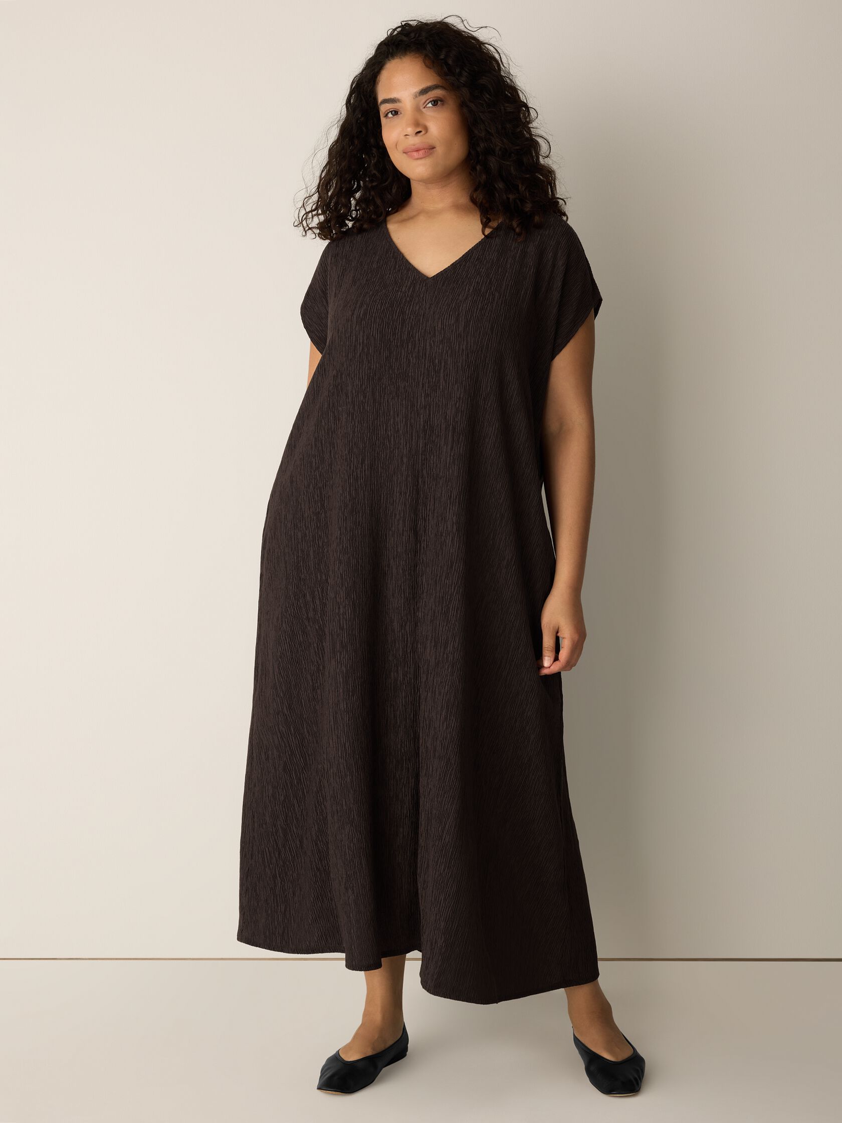 Woven Pliss&eacute; V-Neck Dress