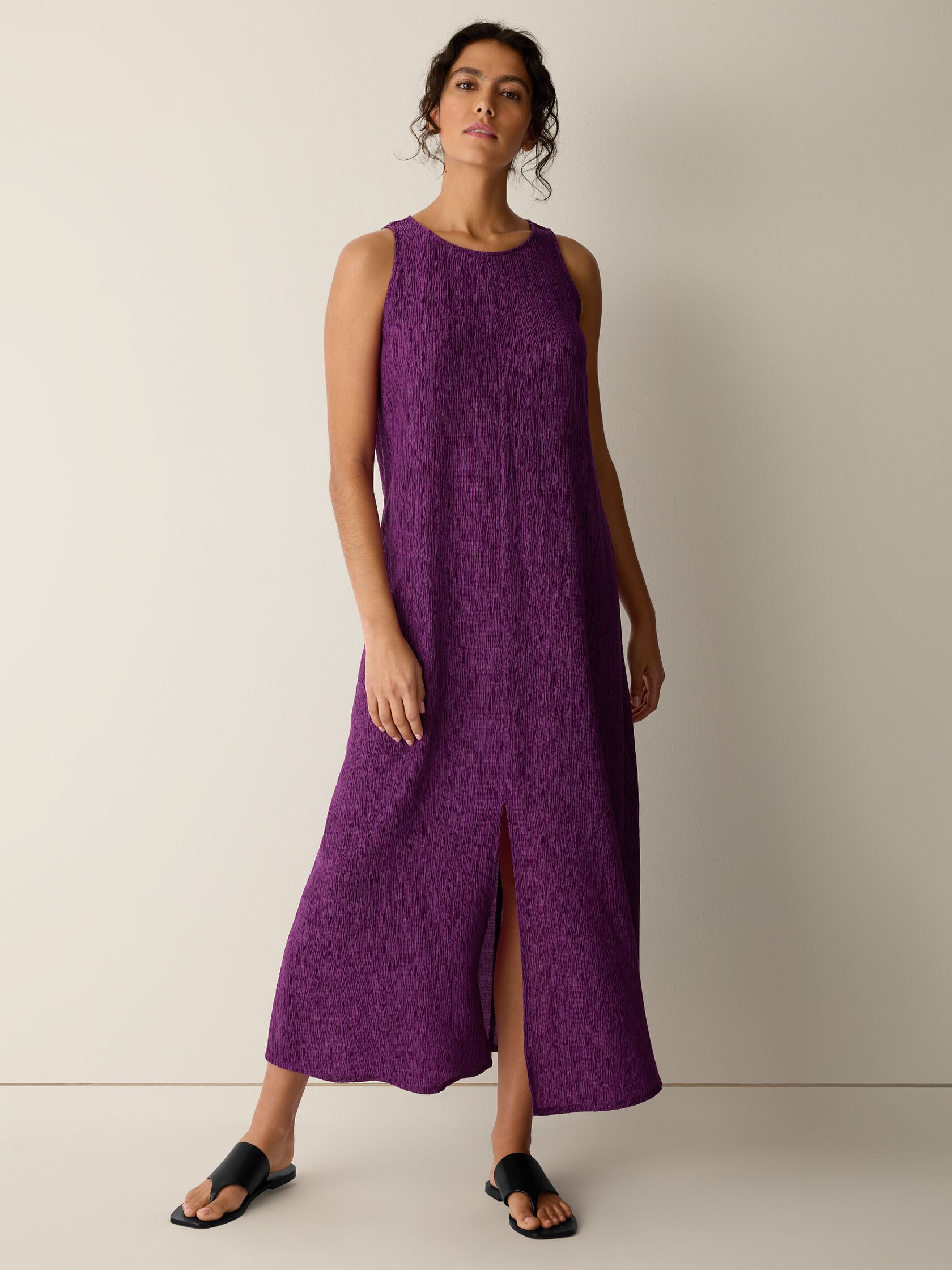 Woven Pliss&eacute; Round Neck Dress