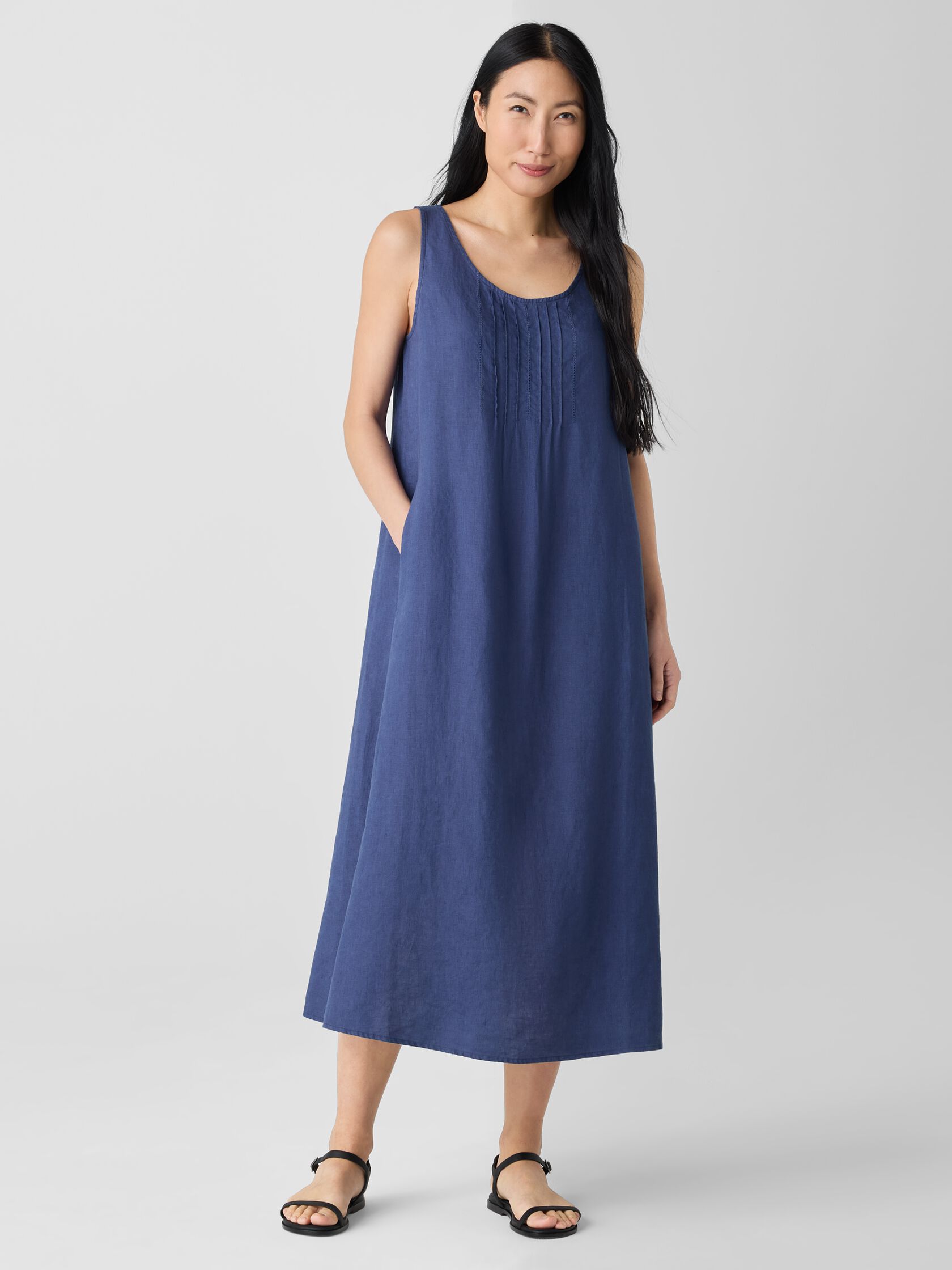 Organic Linen Scoop Neck Dress