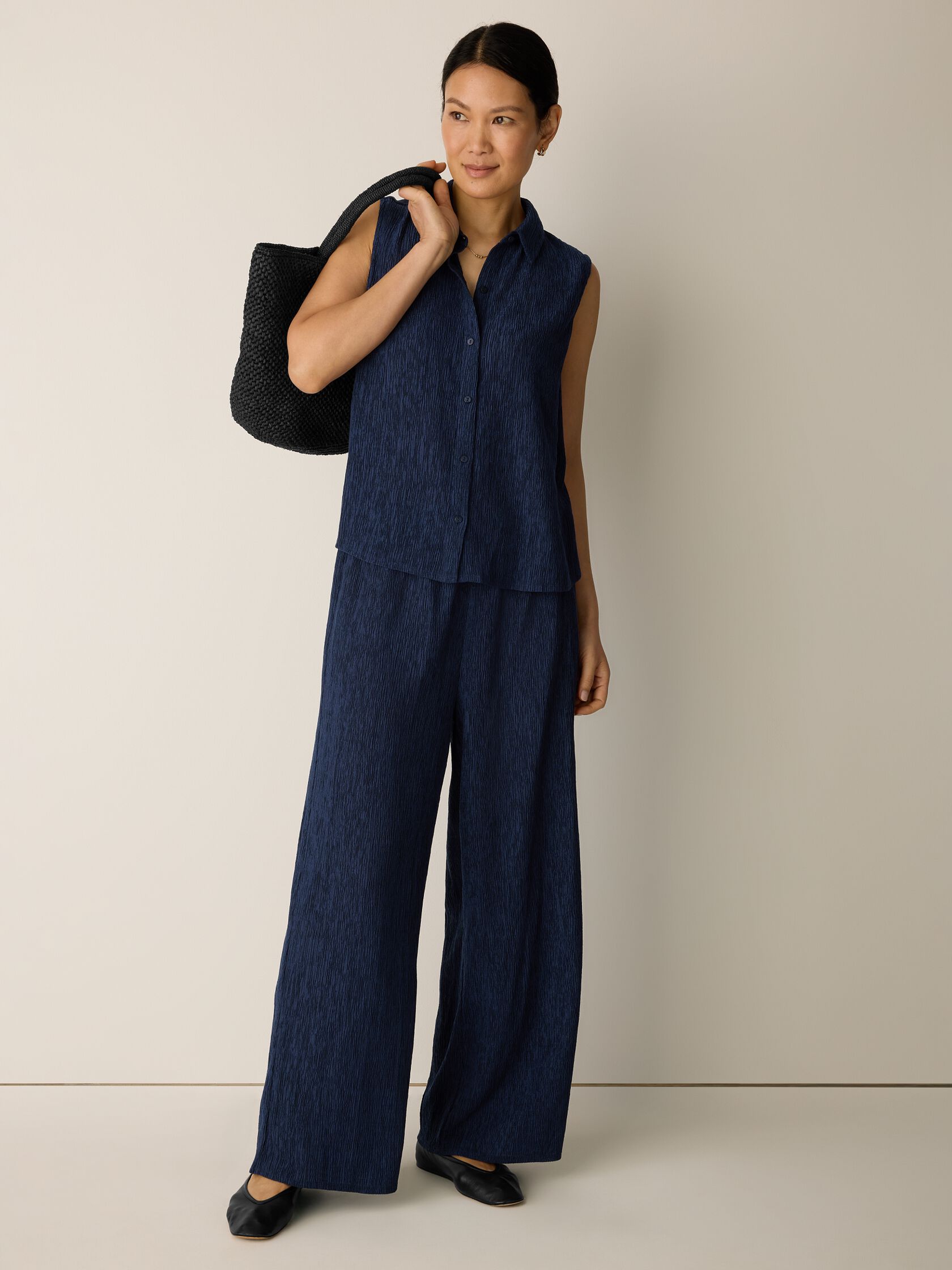 Woven Pliss&eacute; Sleeveless Shirt