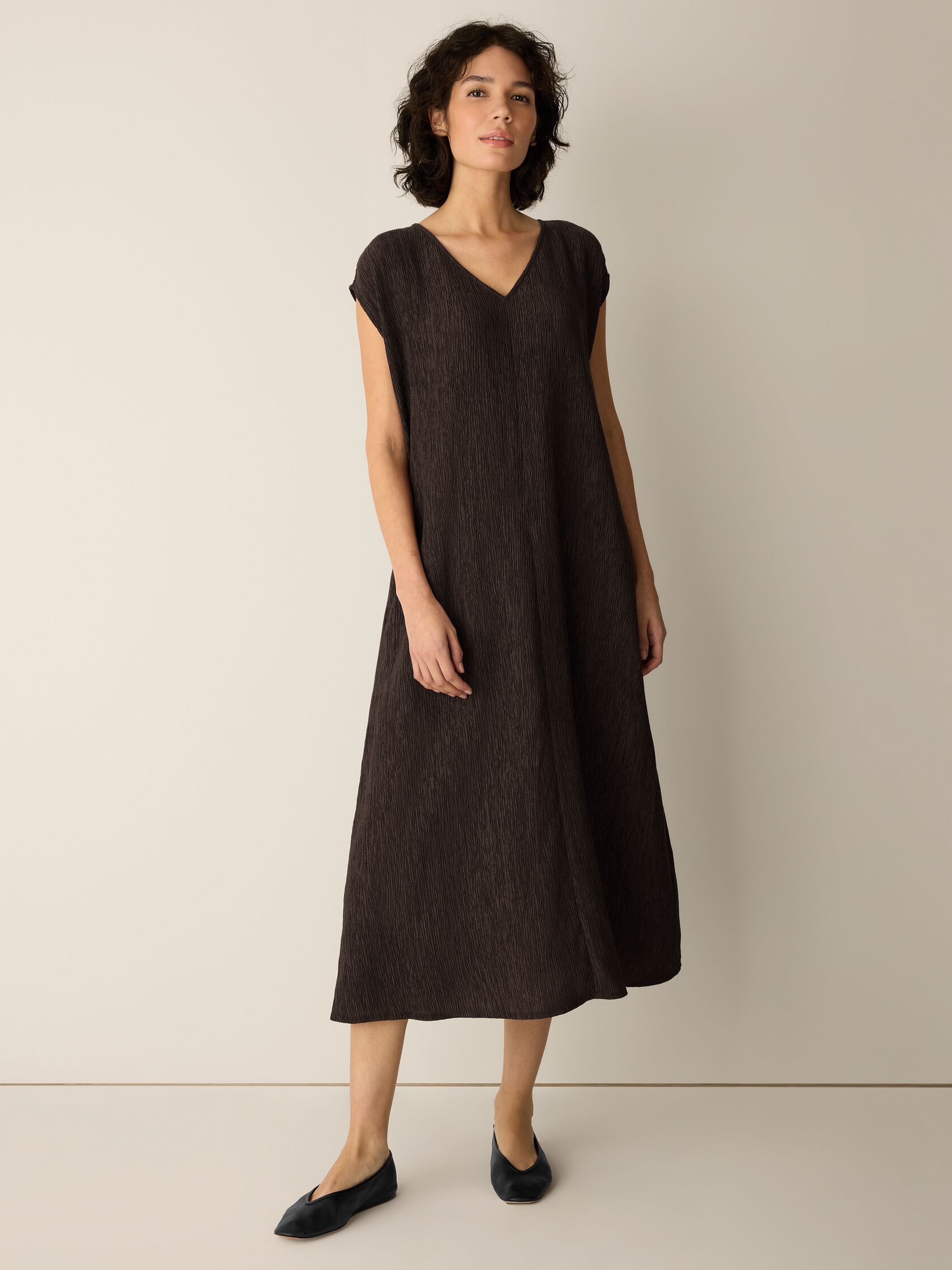 Woven Pliss&eacute; V-Neck Dress