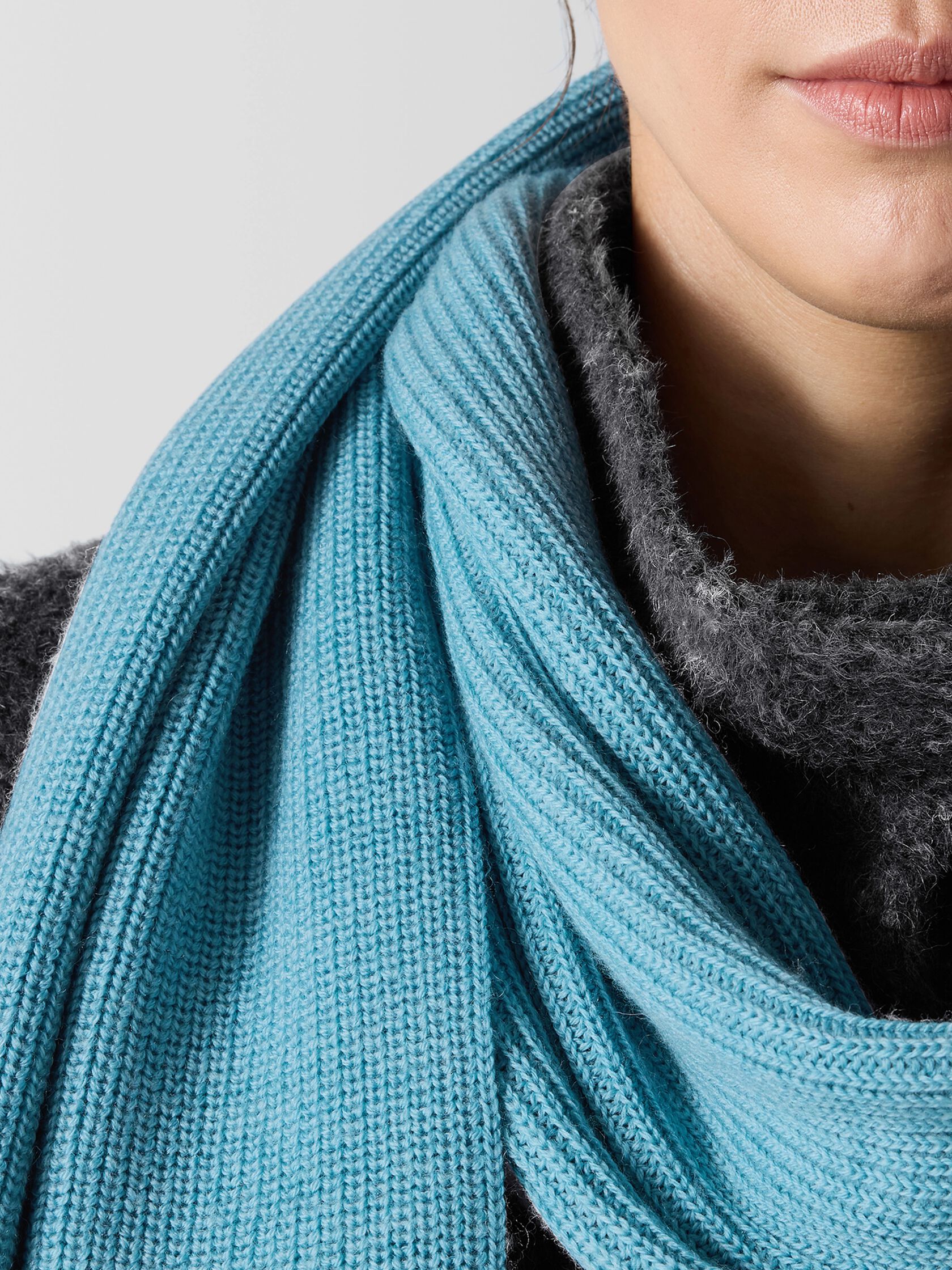 Merino Scarf in Regenerative Wool