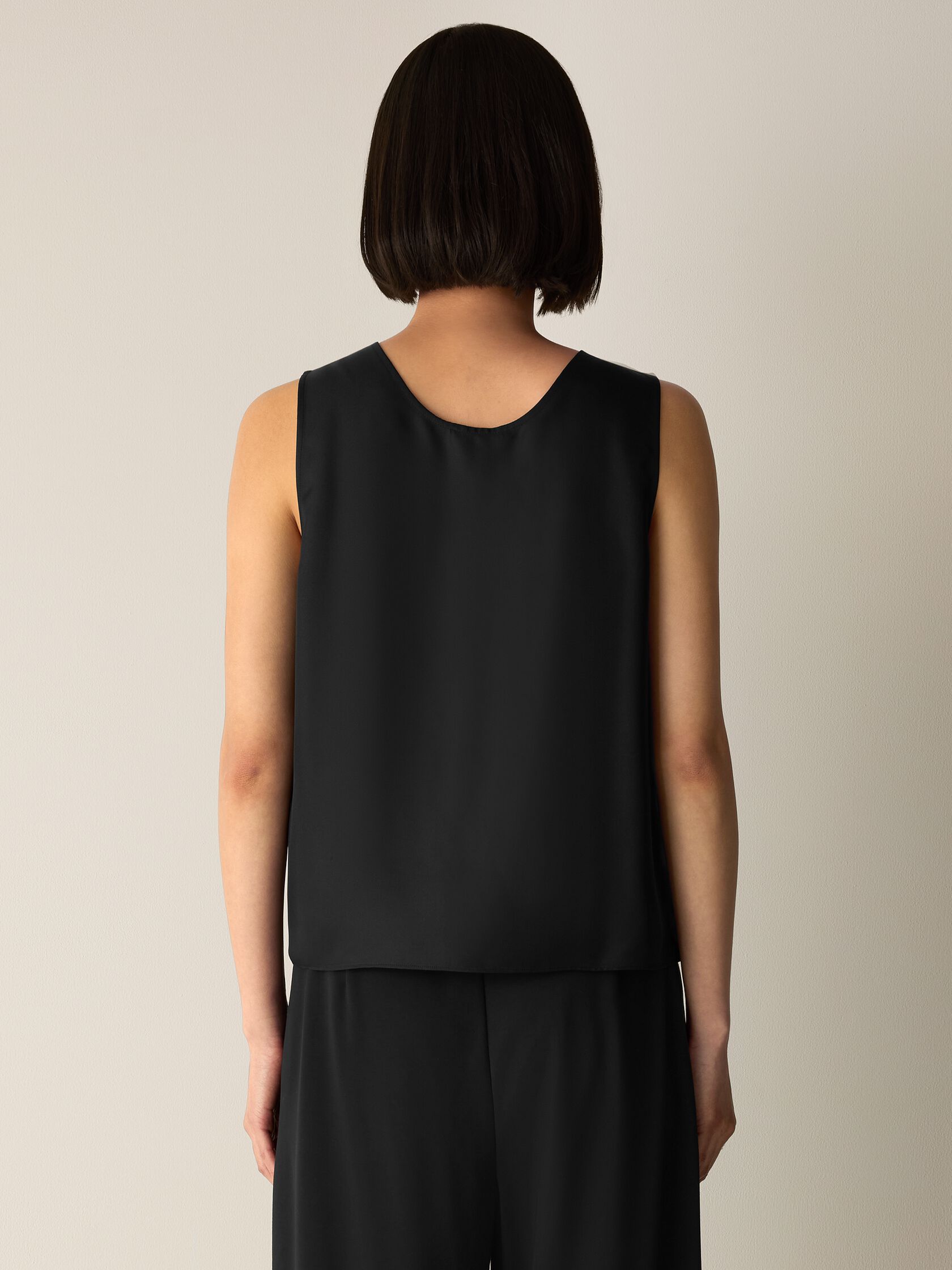 Silk Twill Curved V-Neck Tank