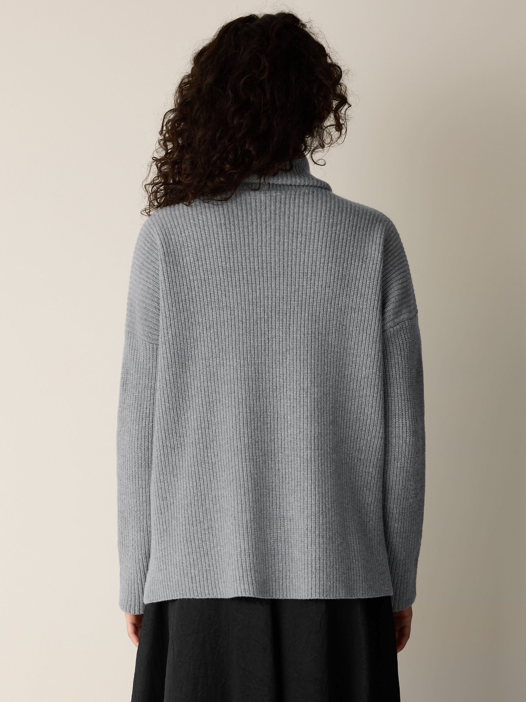 Recycled Wool Cashmere Turtleneck Top