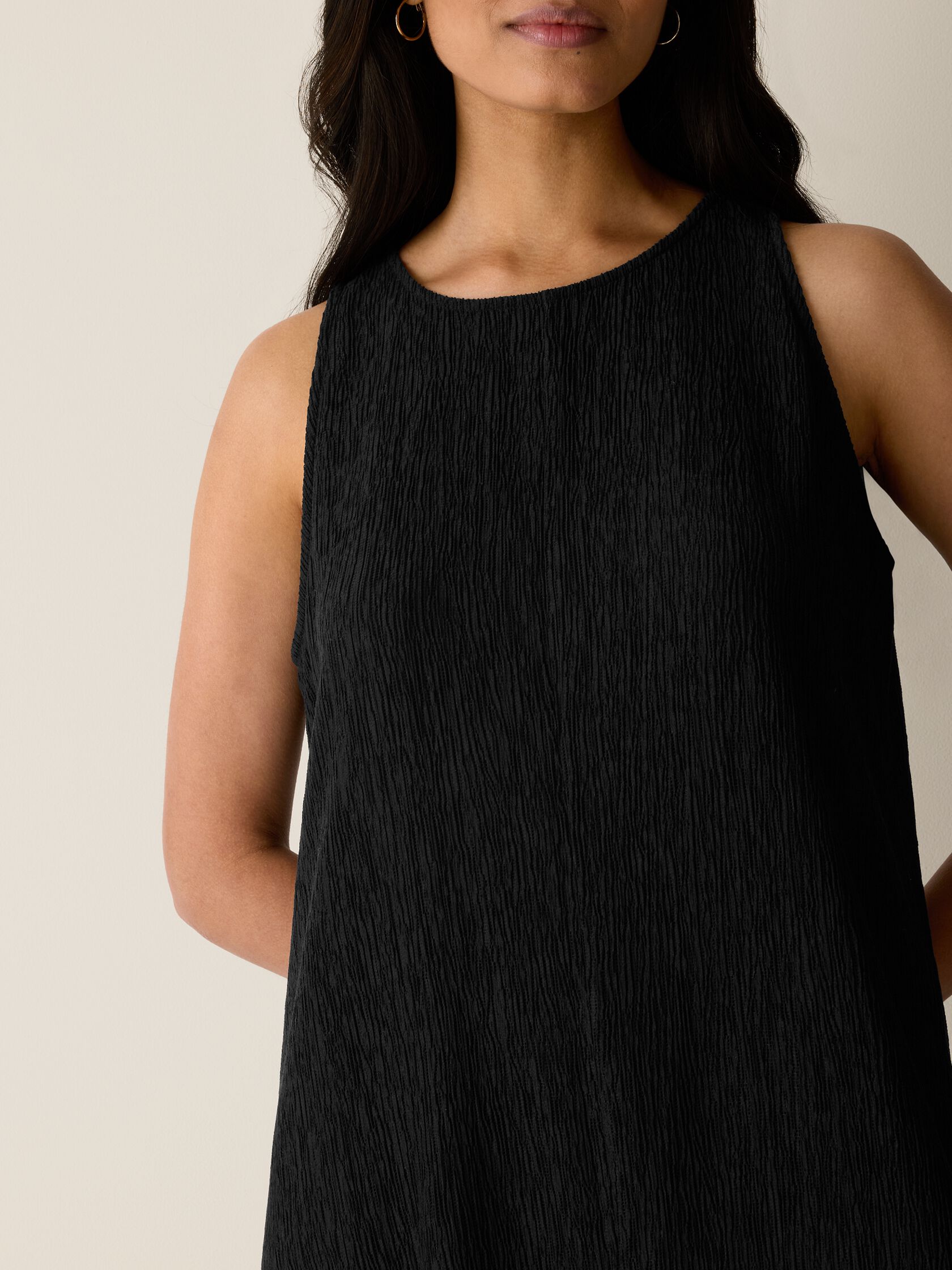 Woven Pliss&eacute; Round Neck Dress