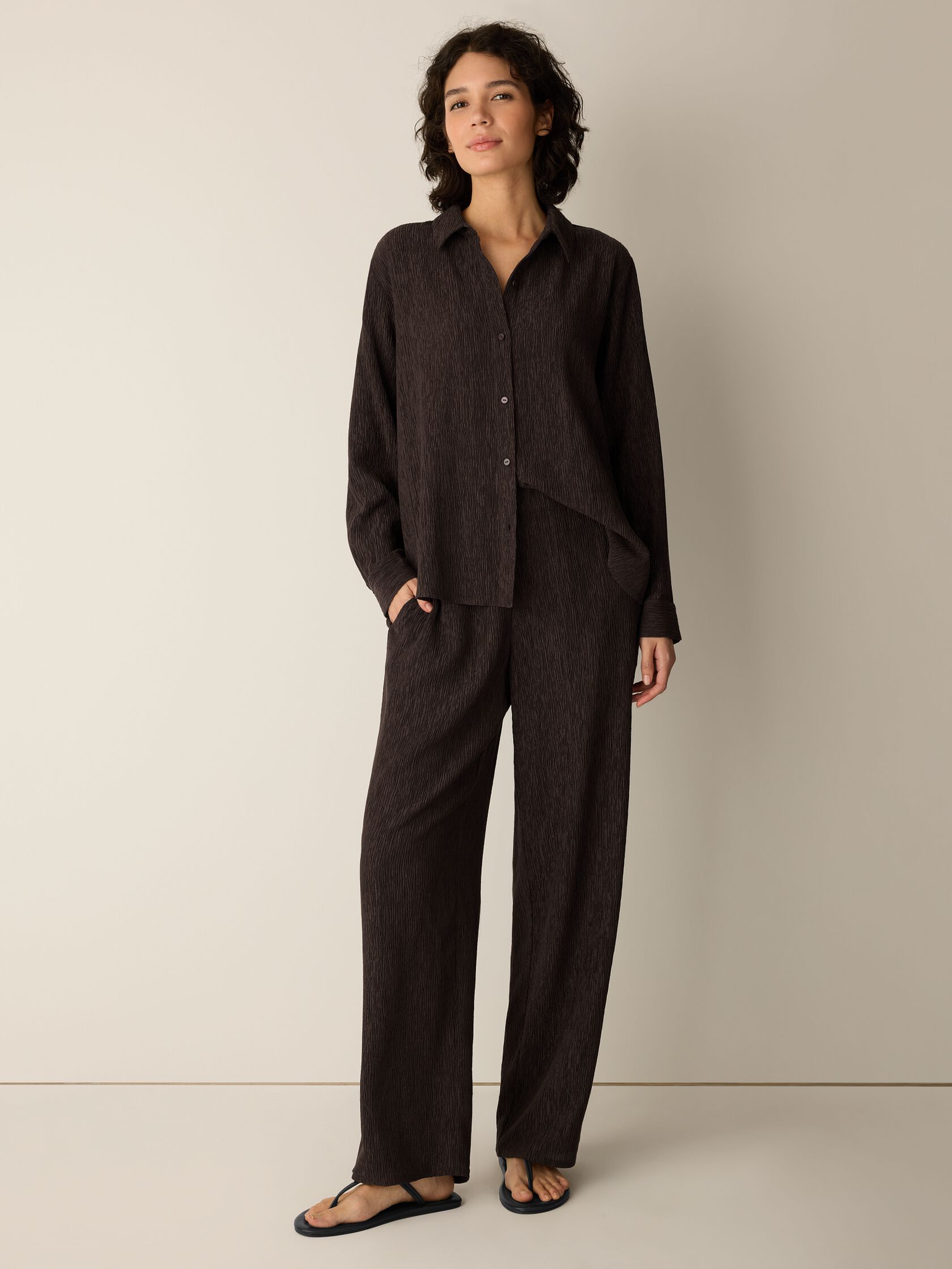 Woven Pliss&eacute; Straight Pant