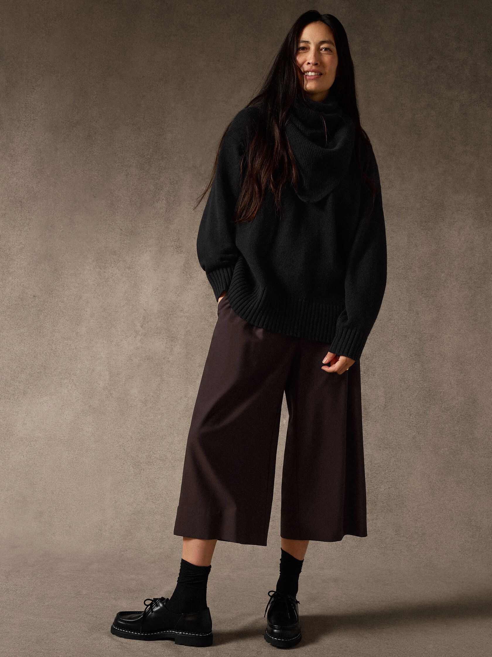 Seasonless Wool Pleated Culotte
