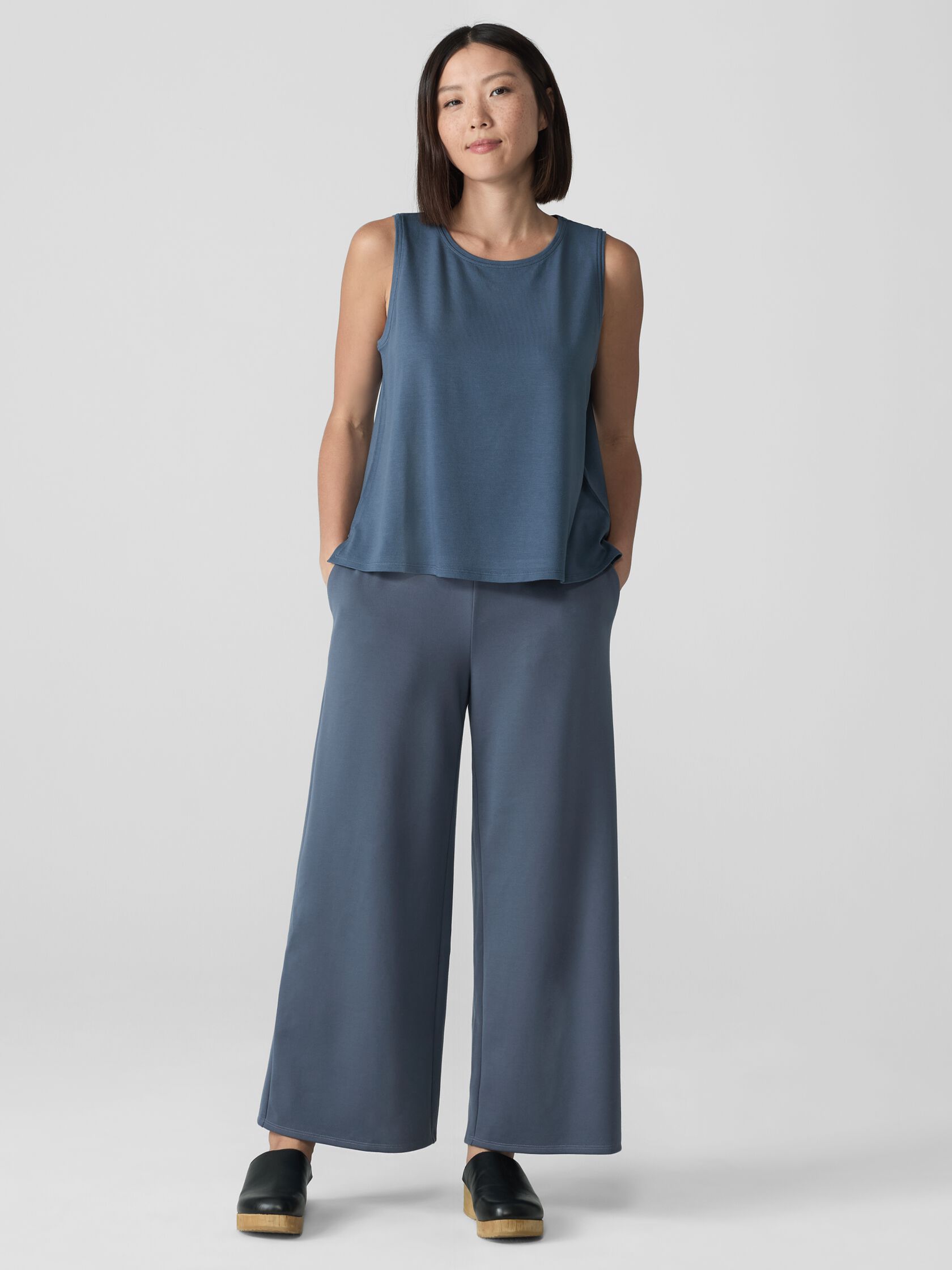 Lightweight Ponte Wide-Leg Pant