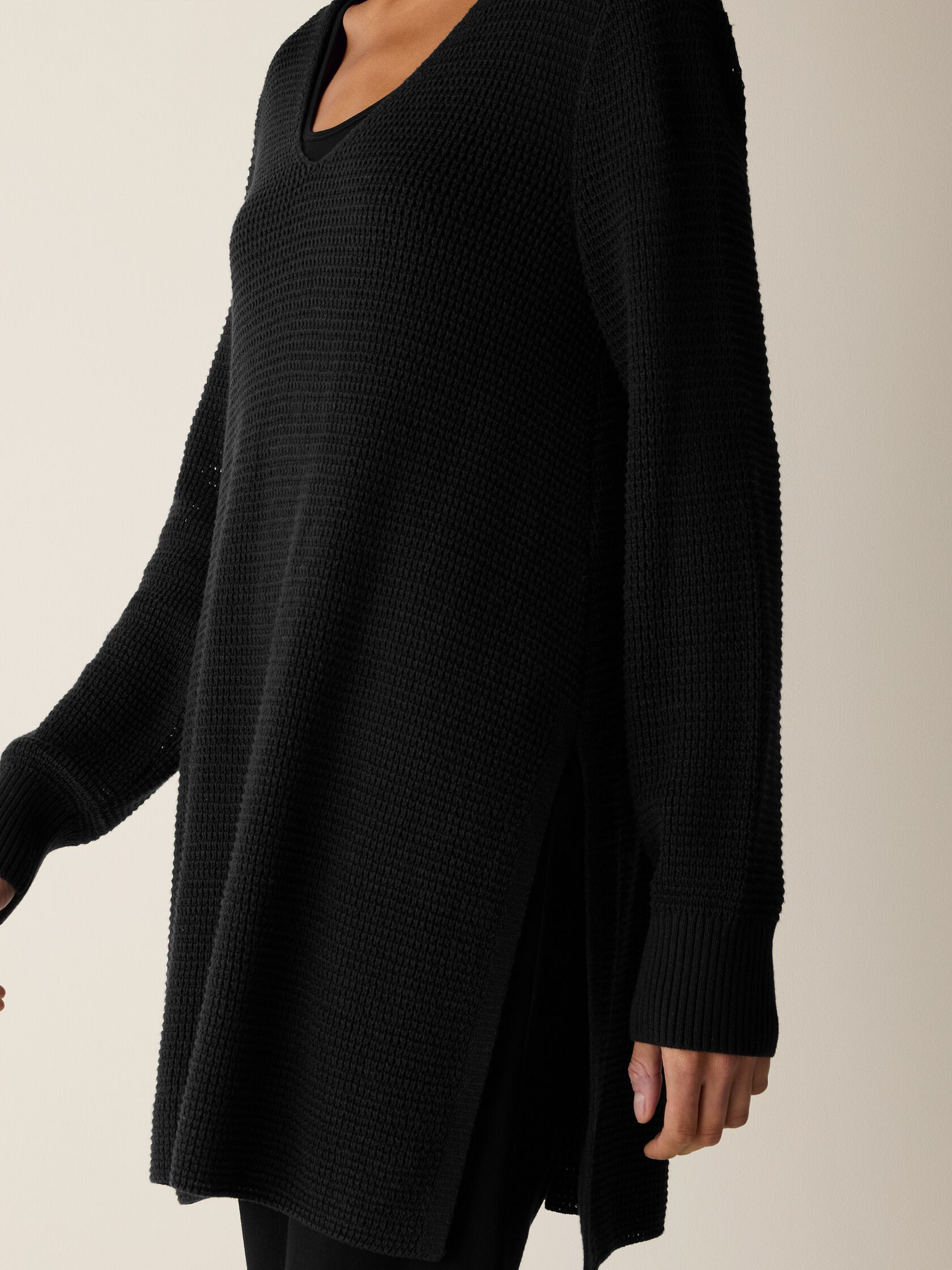 Peruvian Cotton Blend V-Neck Long Top