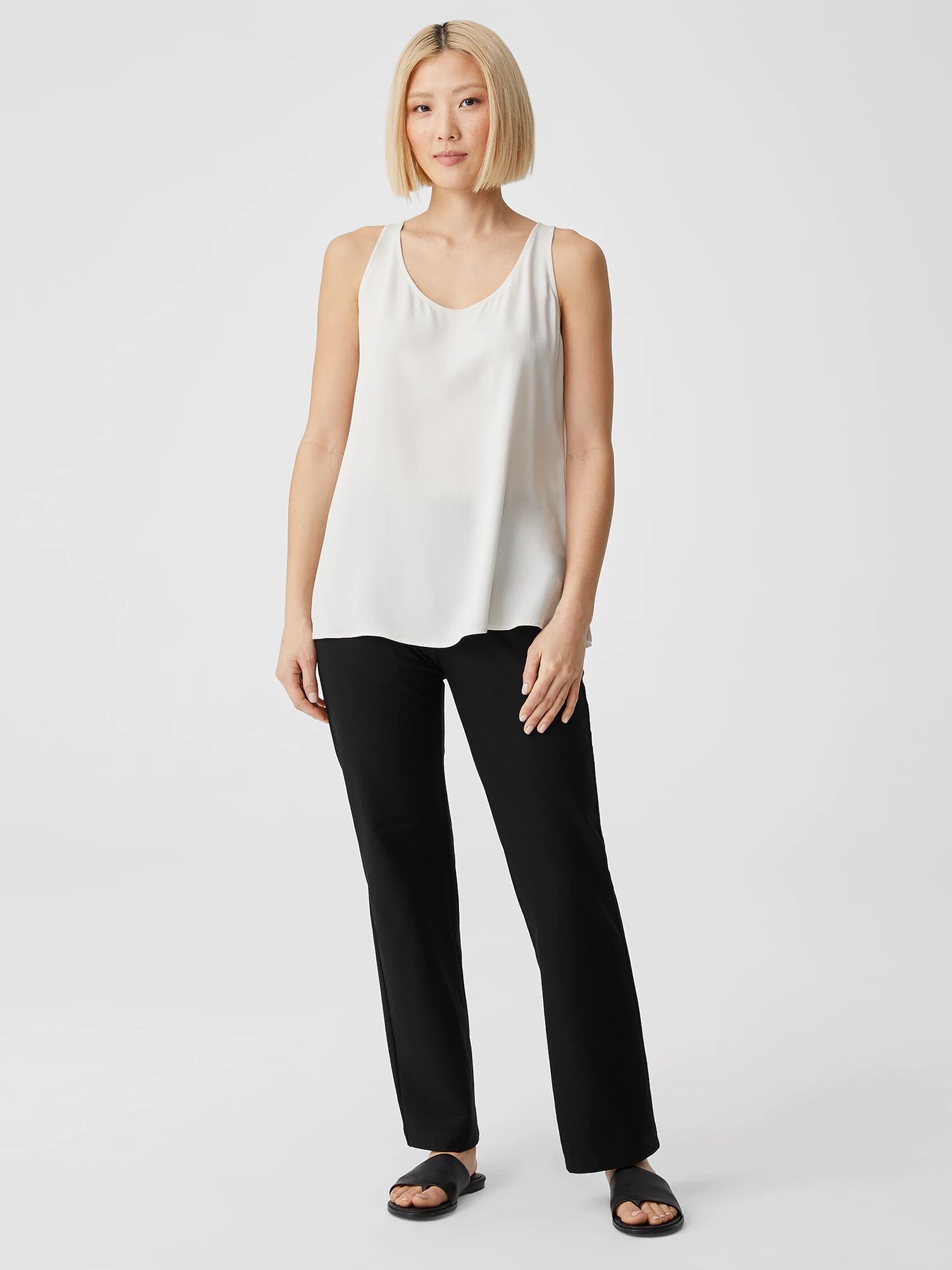 System Stretch Crepe Straight Pant