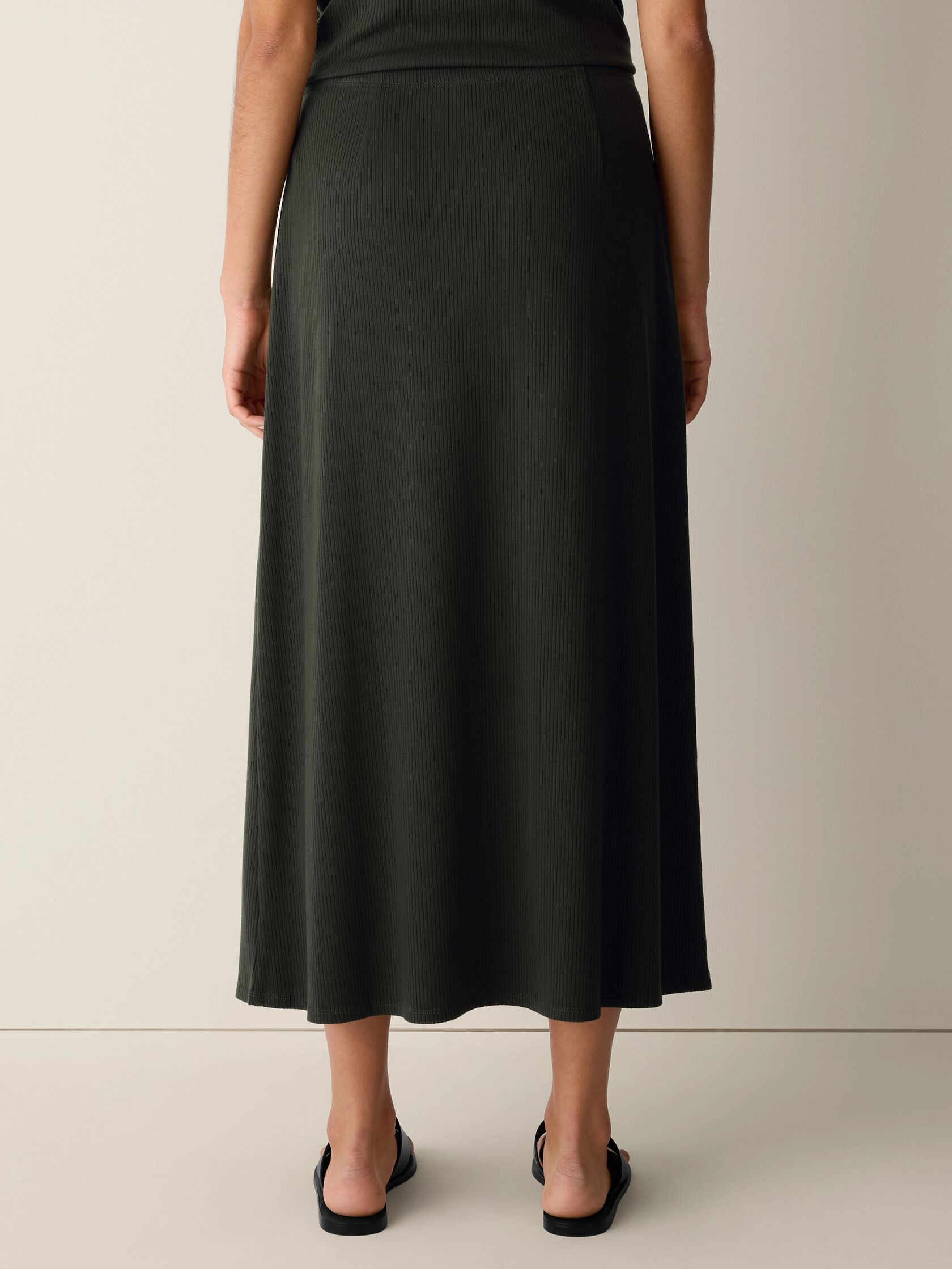 Ribbed Knit Skirt