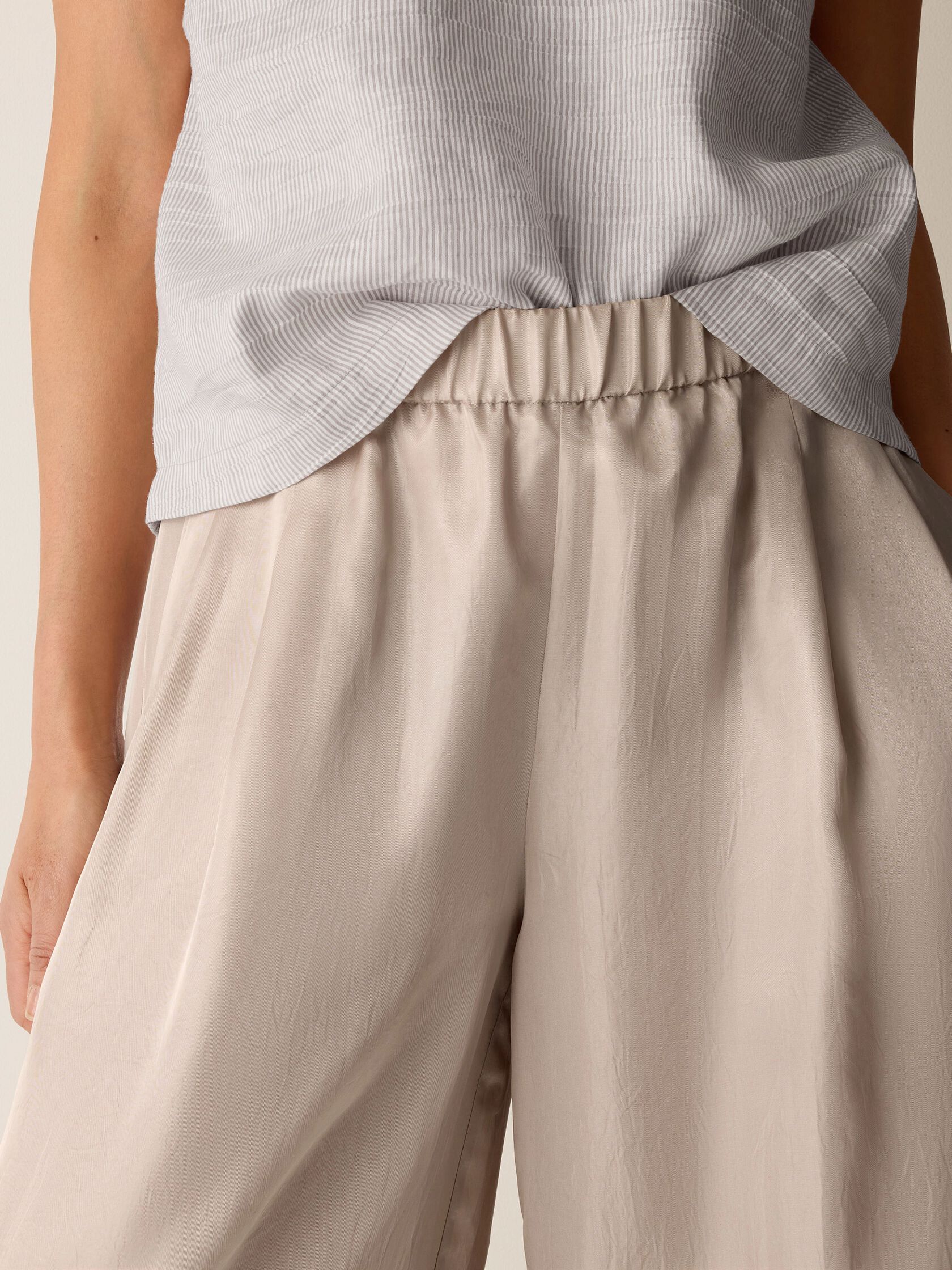 Lightweight Satin Shimmer Full-Length Wide Pant