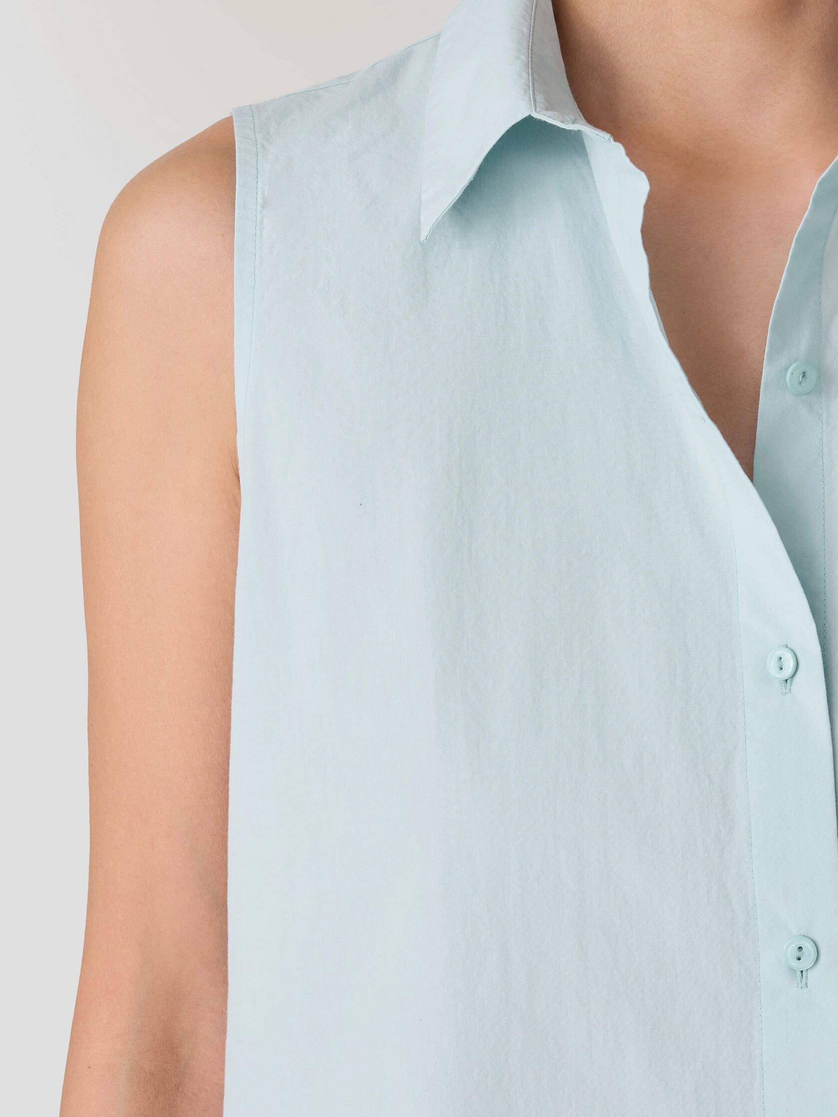 Washed Organic Cotton Poplin Sleeveless Shirt