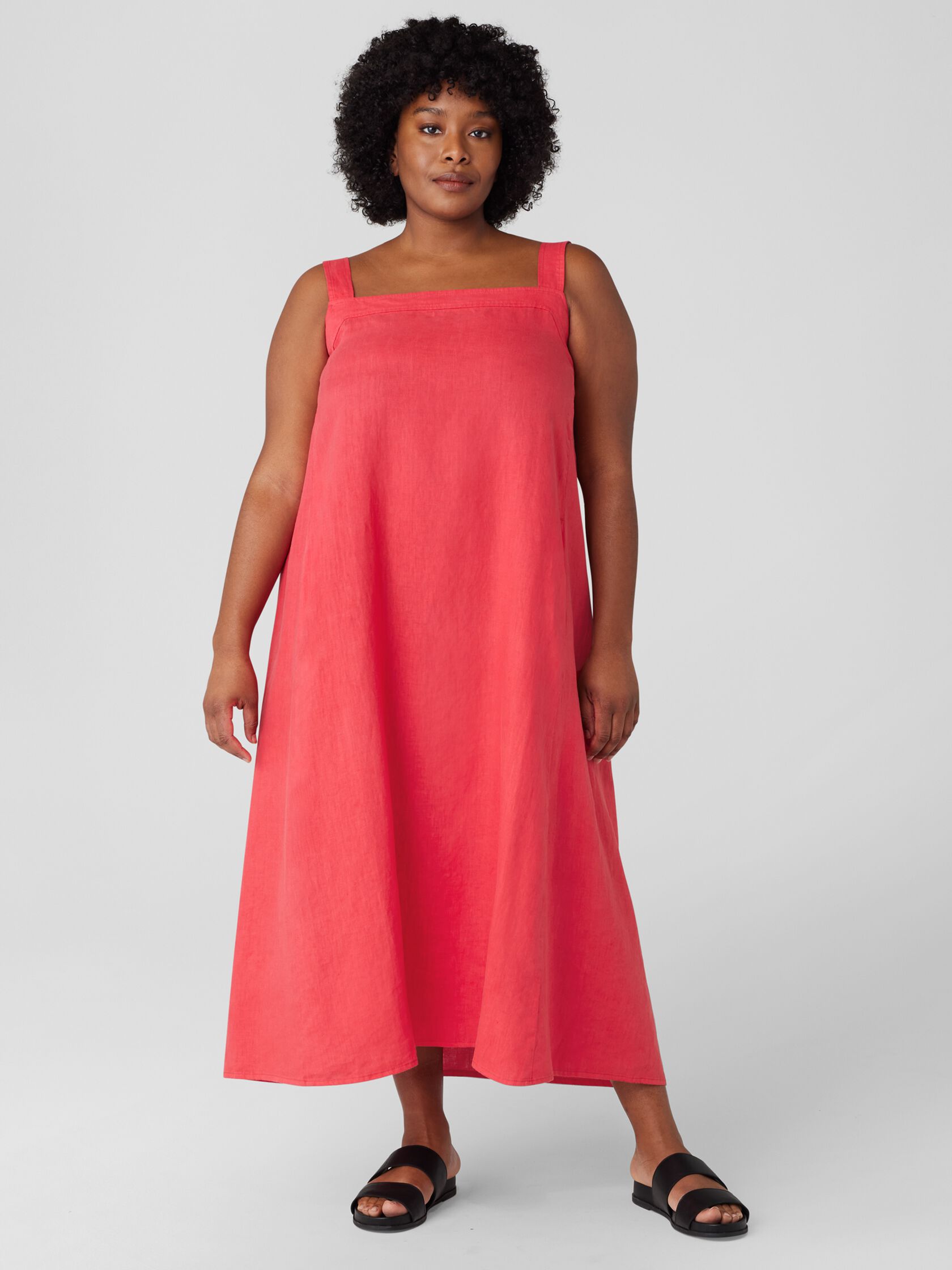 Garment-Dyed Organic Linen Square Neck Dress