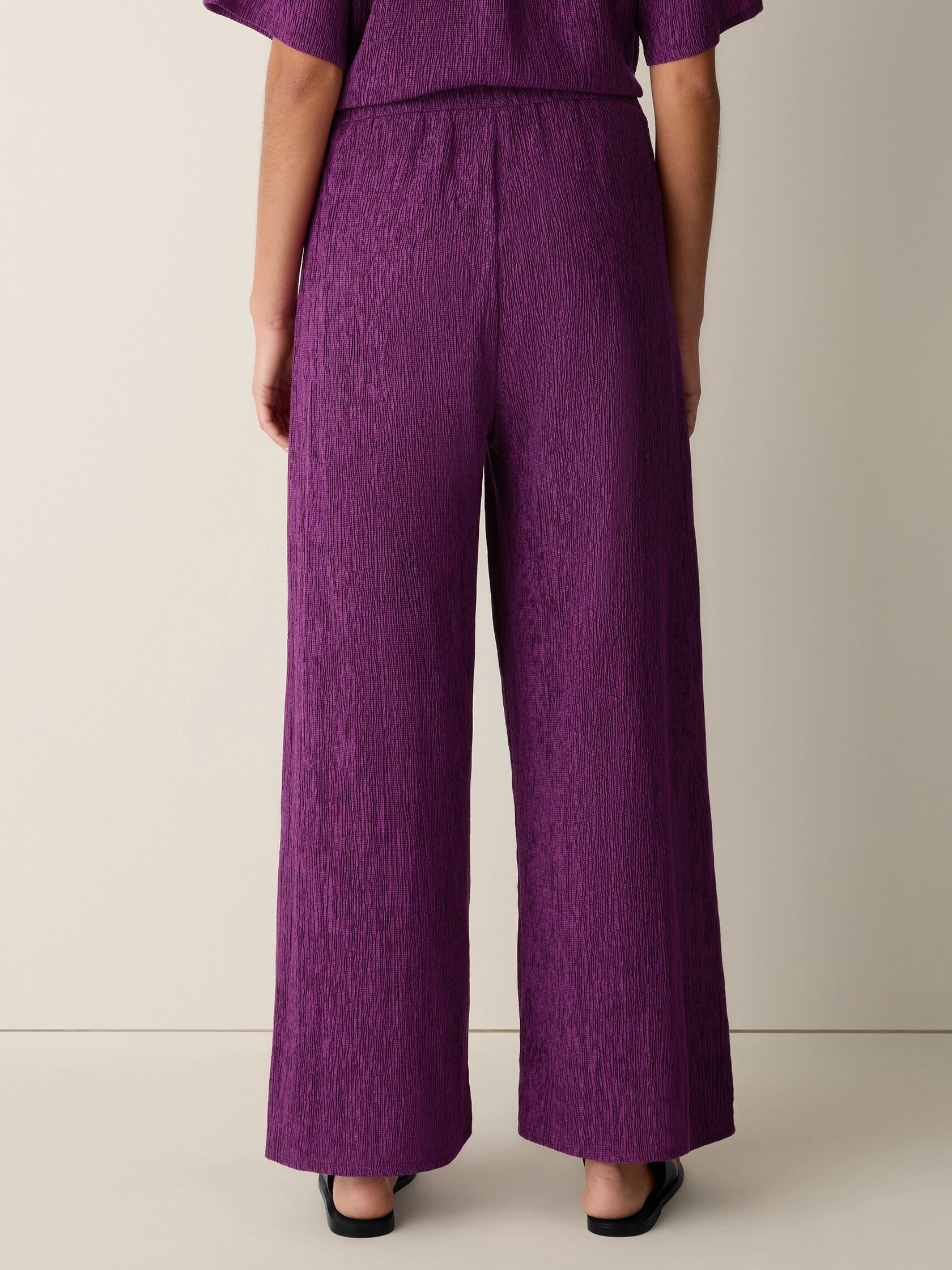 Woven Pliss&eacute; Wide-Leg Pant