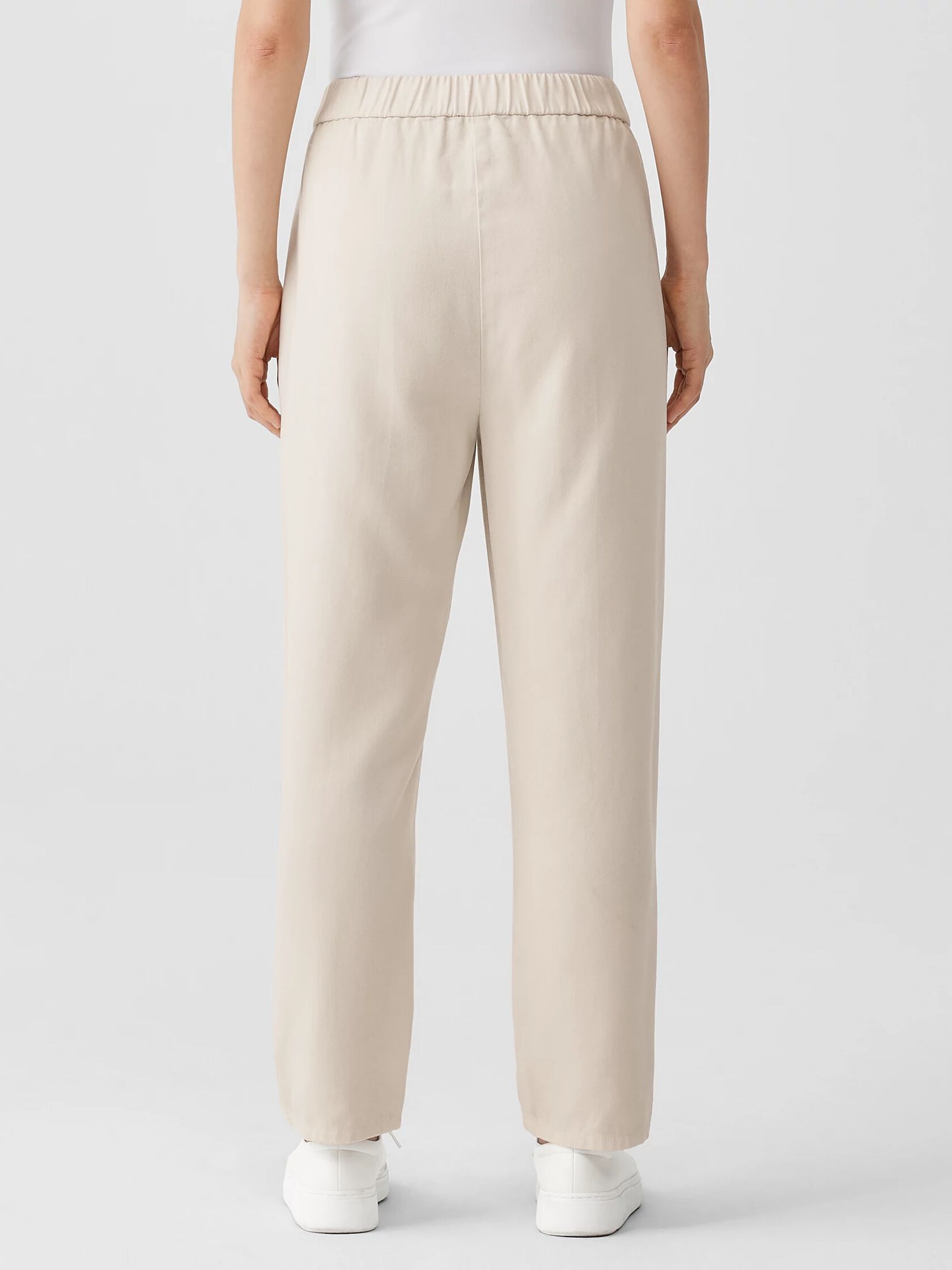 Soft Twill Pleated Tapered Pant