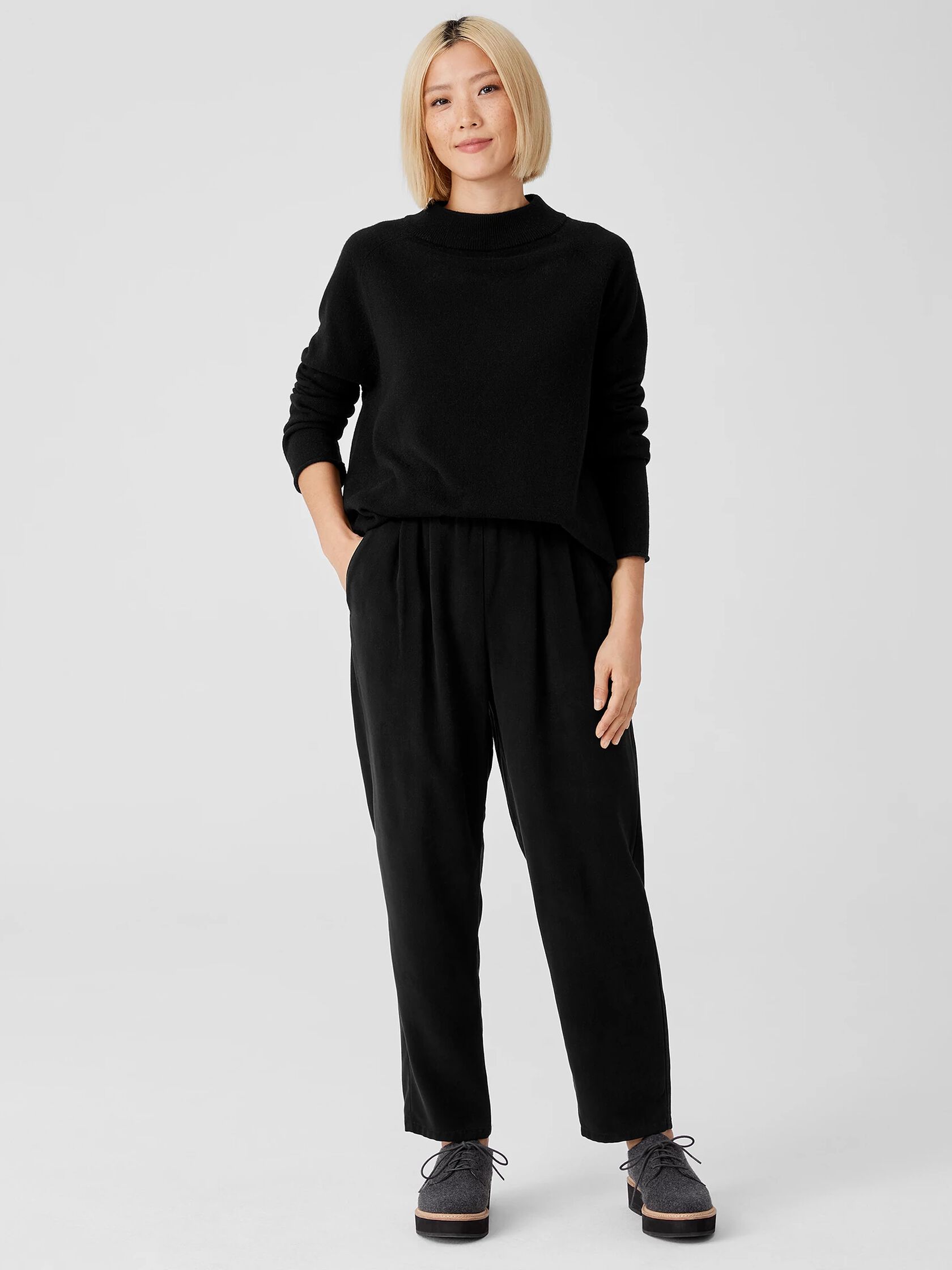 Soft Twill Pleated Tapered Pant | EILEEN FISHER