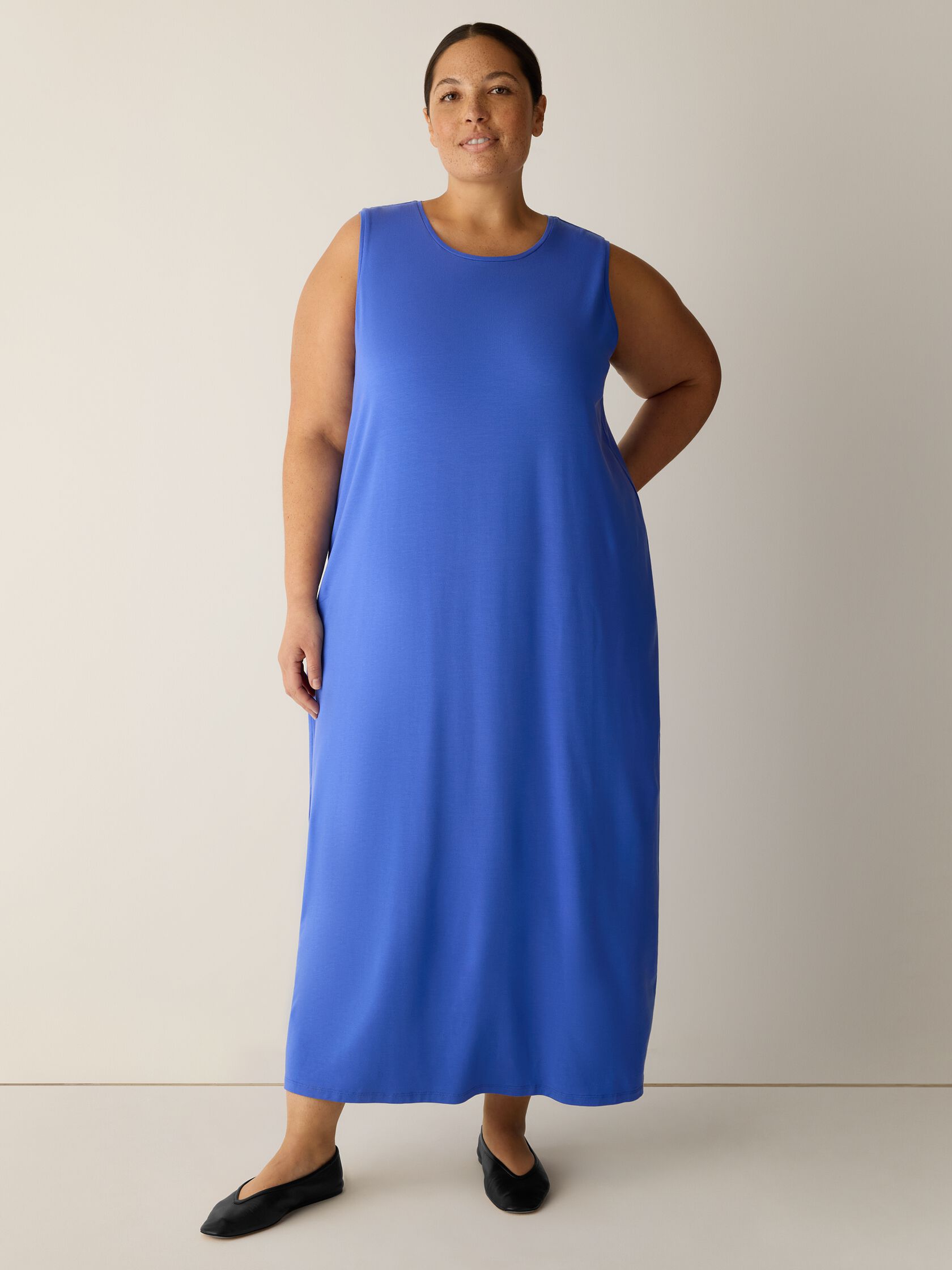 Stretch Jersey Knit Round Neck Dress