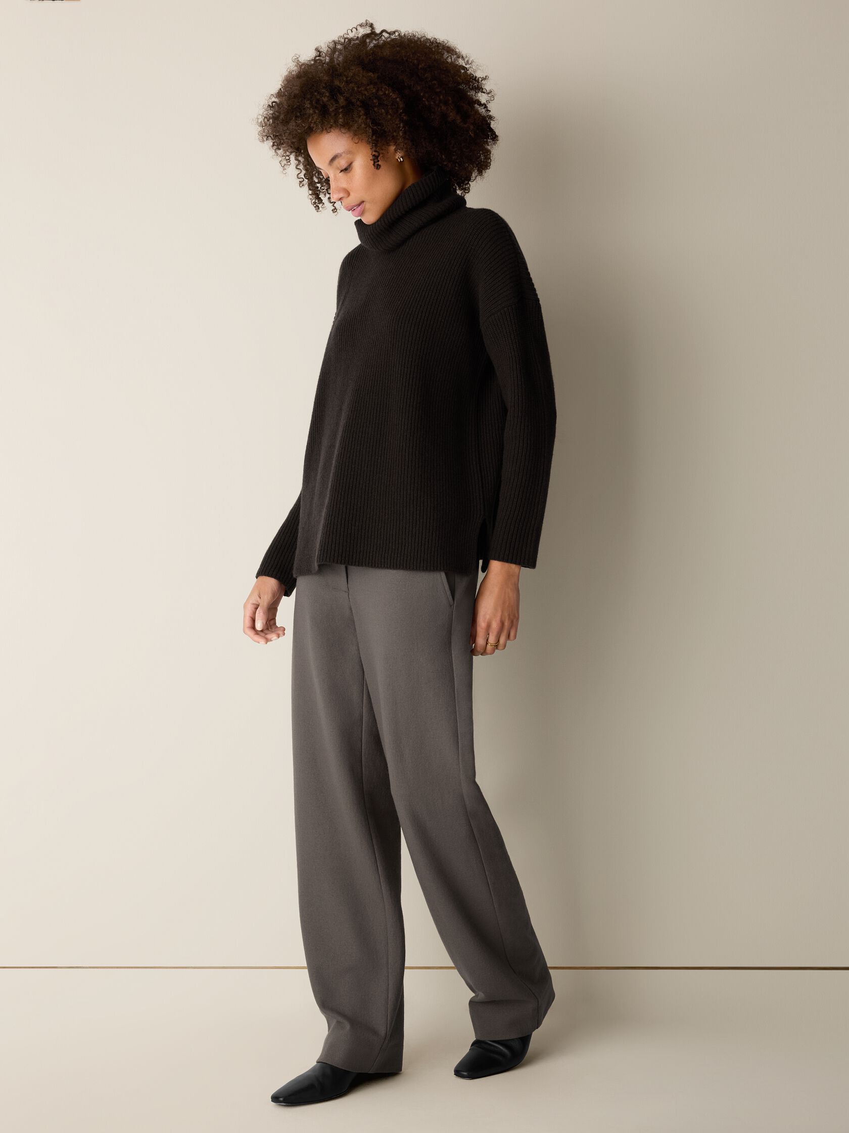 Recycled Wool Cashmere Turtleneck Top