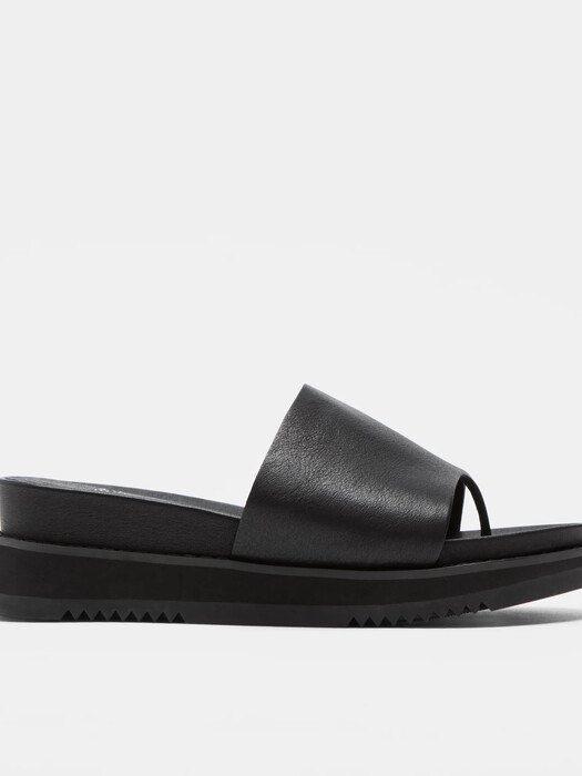 Touch Leather Flatform Sandal