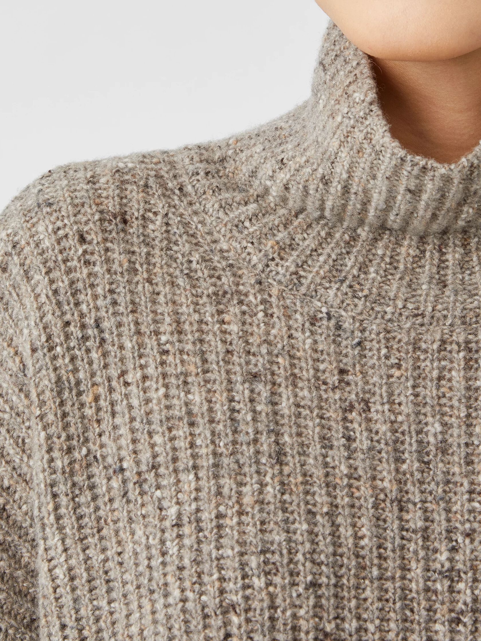 Recycled Cashmere Tweed Turtleneck Box-Top
